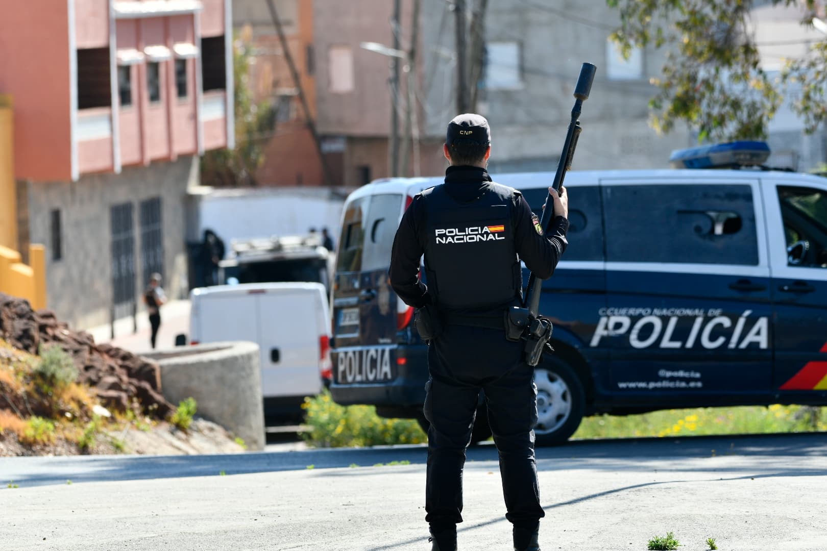 Plötzlich wollen alle Frauen sein: Spanische Polizisten ändern ihr Geschlecht, um befördert zu werden