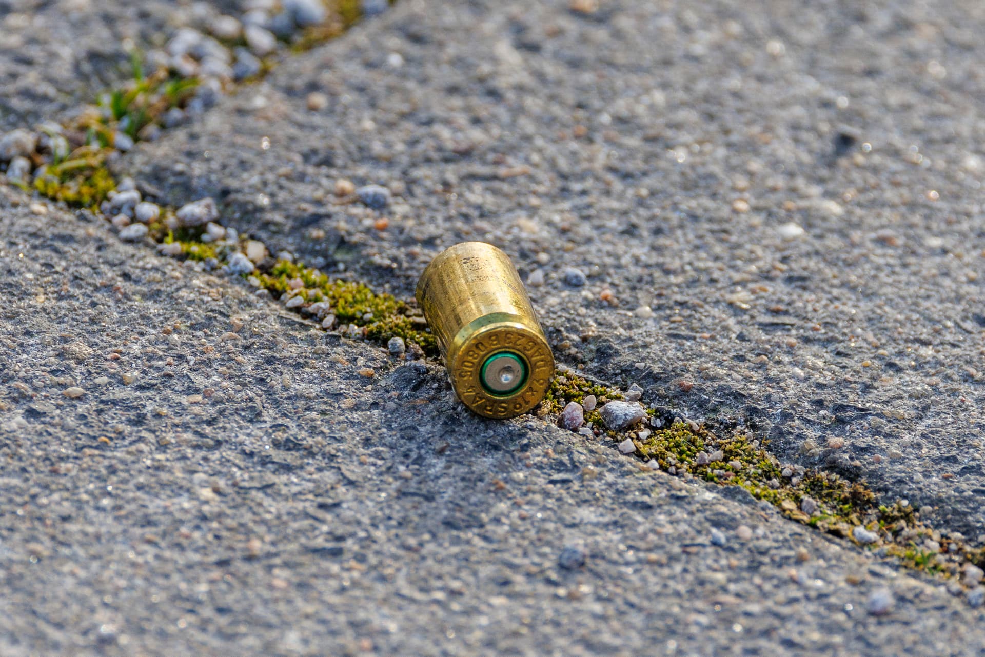 Wuppertal: Polizei schießt auf fahrendes Auto