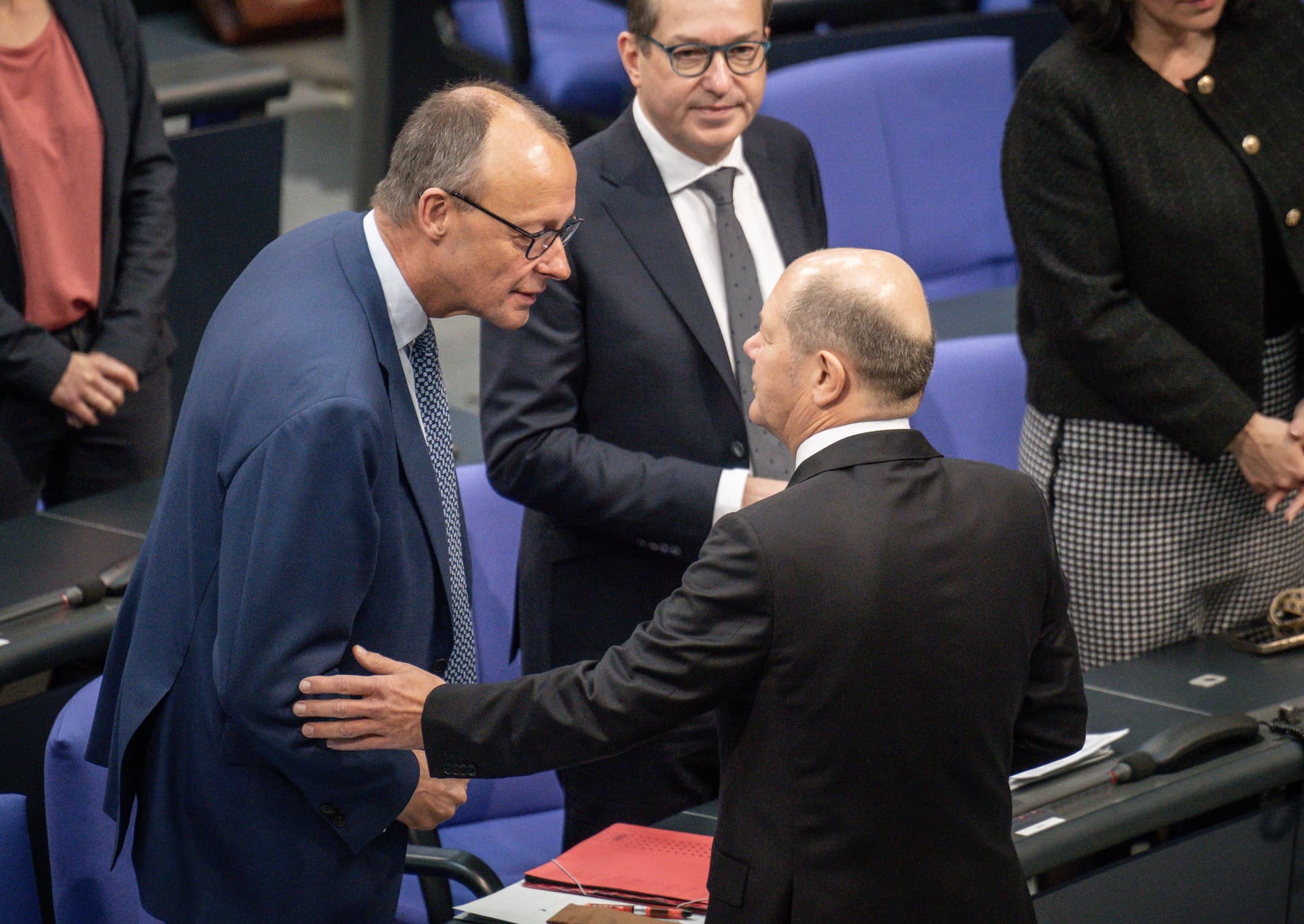 Treffen zwischen Merz und Scholz: Ungelöste Migrationskrise setzt Ampel-Regierung weiter unter Druck