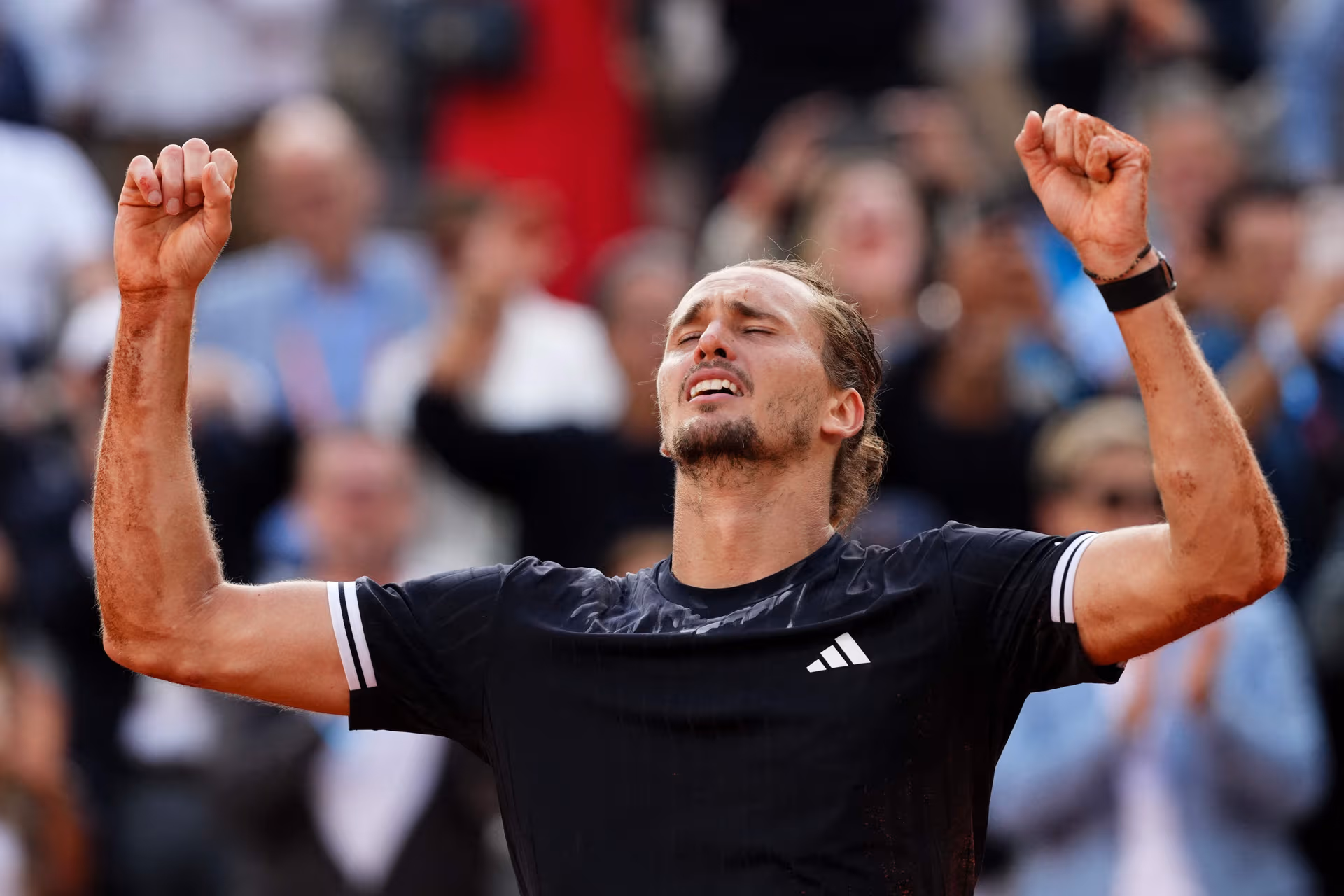 Nach Schlacht gegen Italiener Cobolli: Alexander Zverev holt seinen ersten Grand Slam!