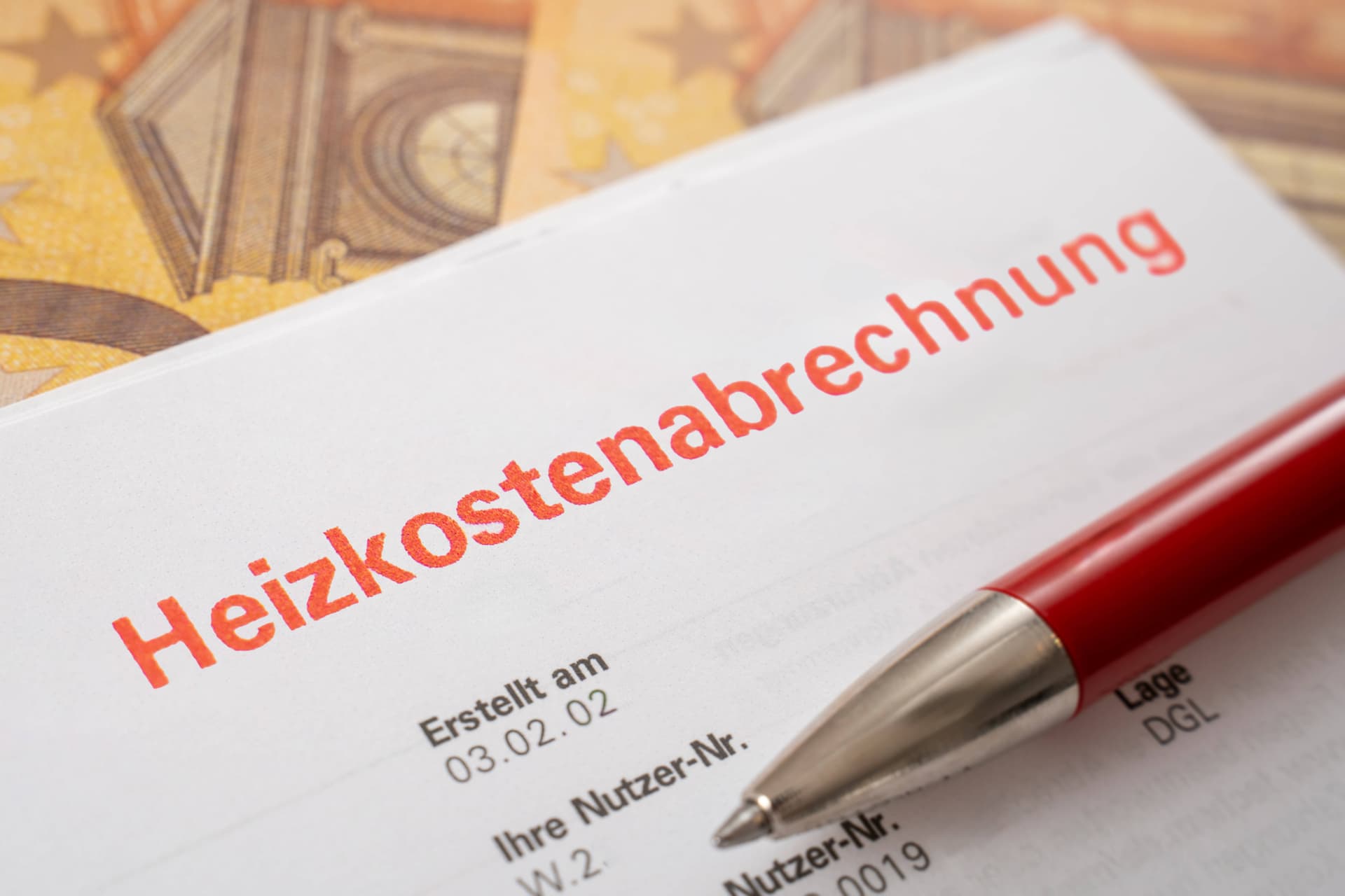 4166,96 Euro Heiz-Kosten für drei Personen: Diese unglaubliche Summe zahlte das Amt für eine Flüchtlings-Wohnung