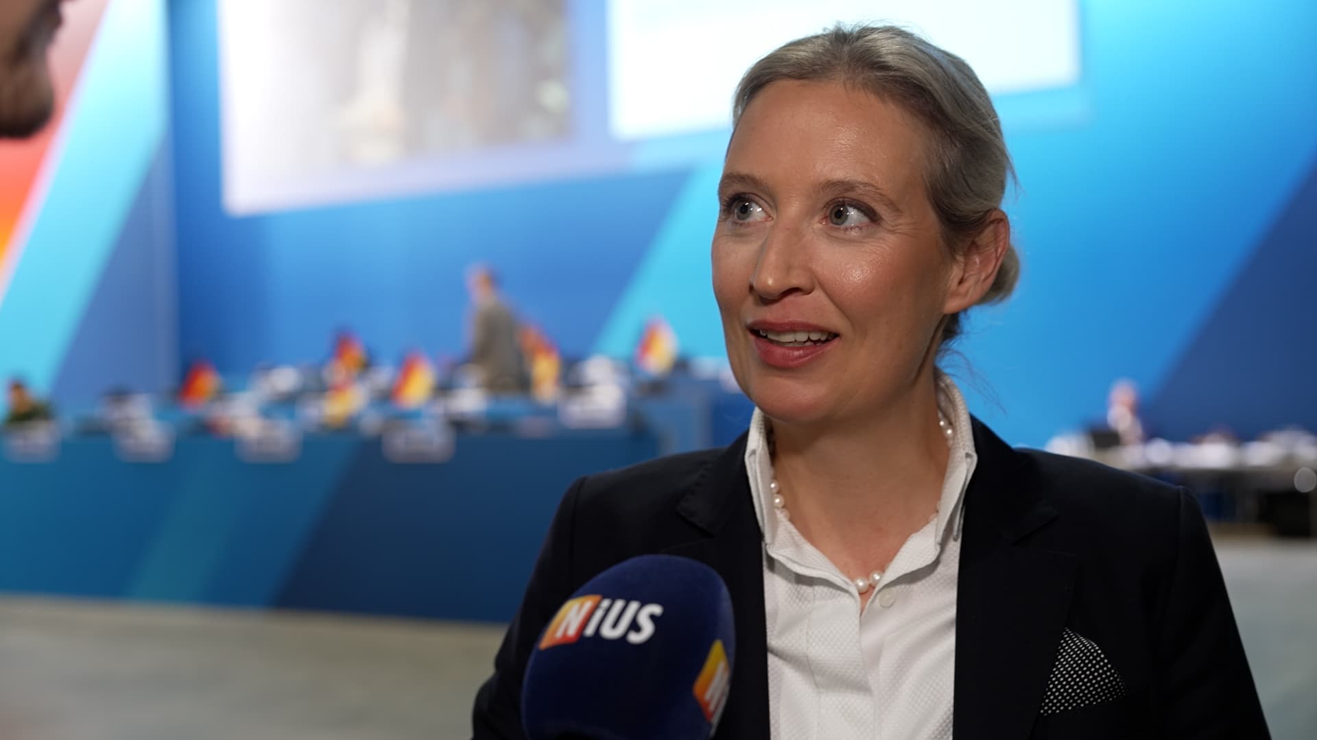 AfD-Kanzlerkandidatin Alice Weidel im NIUS-Interview: „Illegale und Straftäter müssen wir außer Landes schaffen“