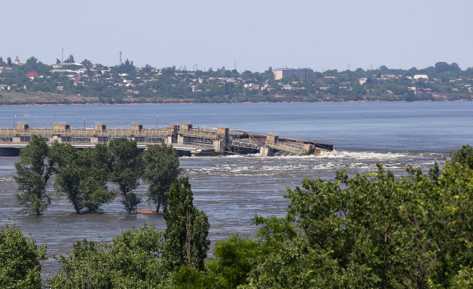 Staudamm-Explosion in der Ukraine: Was wir wissen – und was nicht