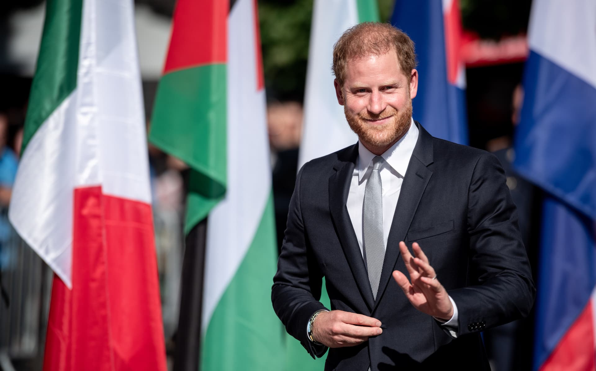 Royales Rheinland: Prinz Harry in Düsseldorf