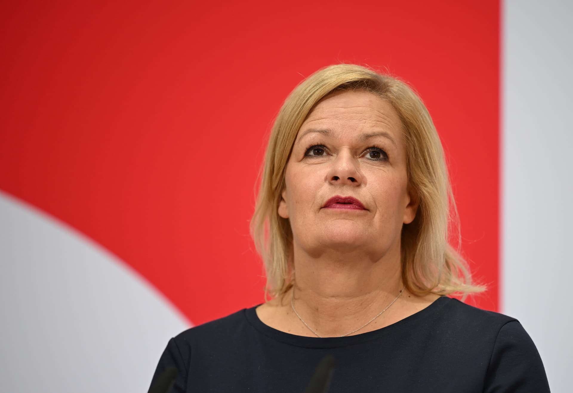 Leichte Veränderungen am Asylrecht geplant: Bundesregierung verspricht mehr Abschiebungen