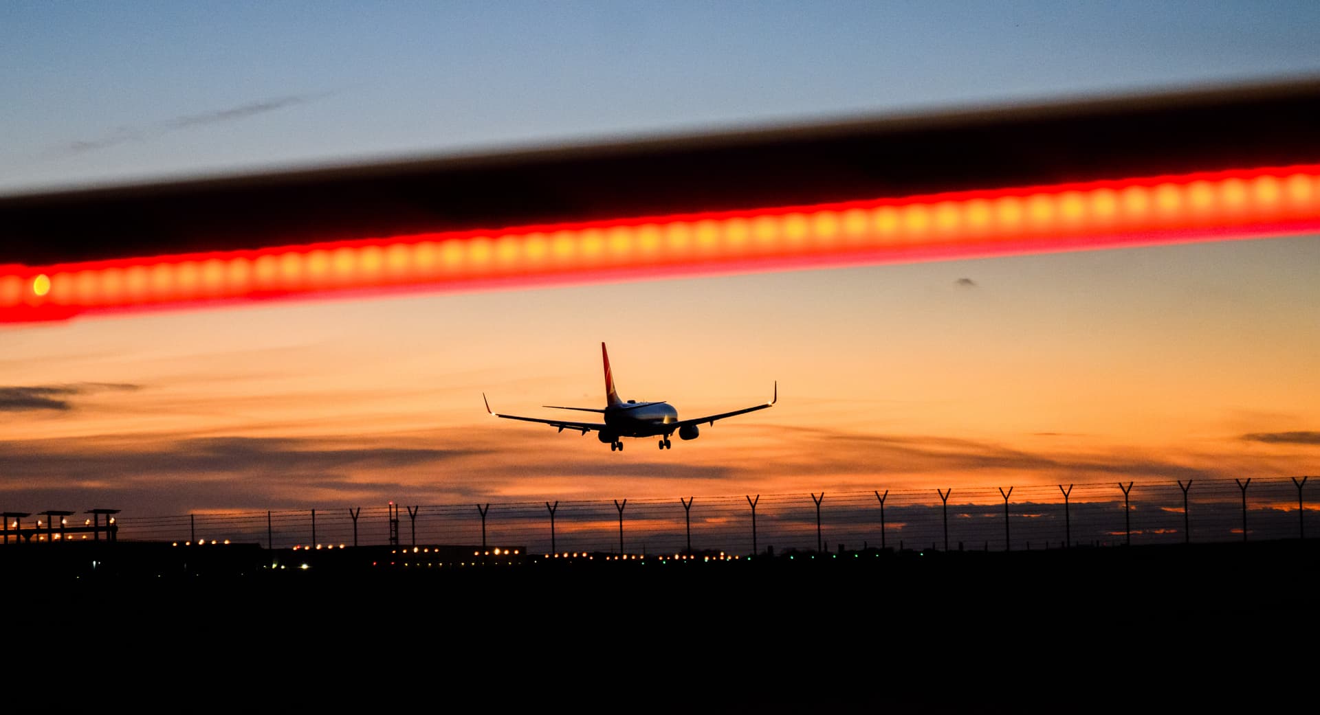 Mit 141 Personen an Bord: Nächster Afghanen-Flieger in Deutschland gelandet