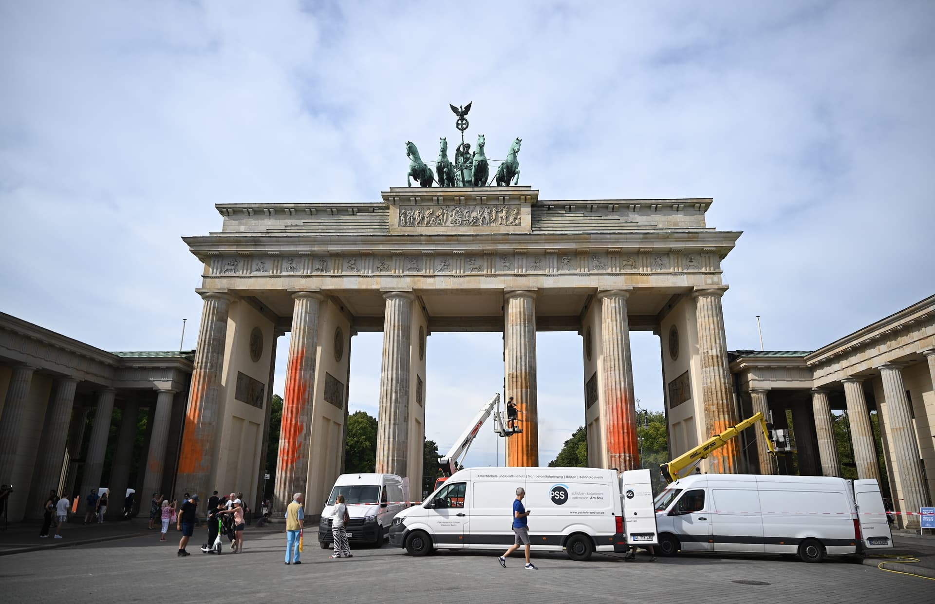 Klima-Kreuzzug gegen die Mehrheit: Wer das Brandenburger Tor besudelt, attackiert das ganze Land