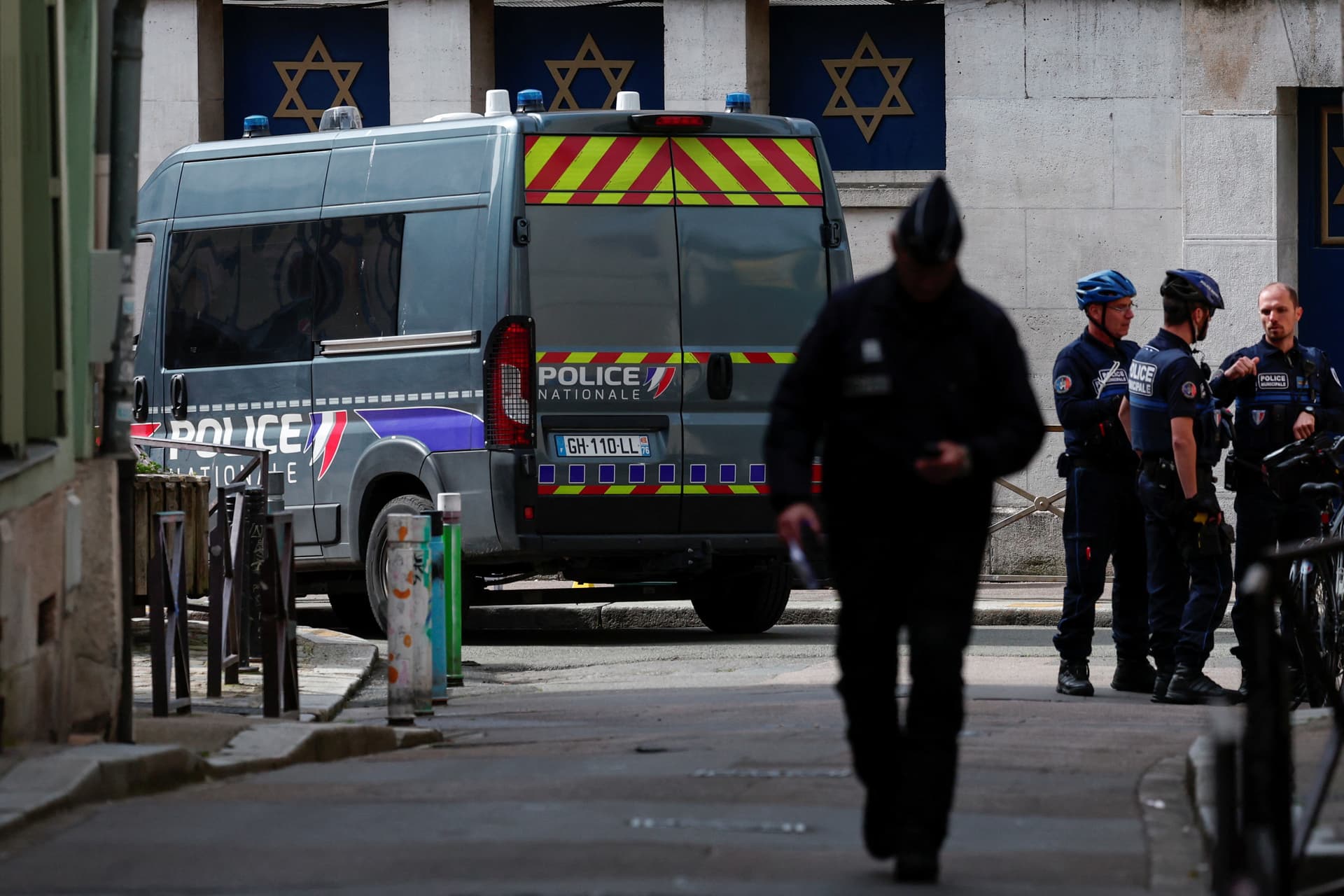Frankreich: Angriff auf Synagoge – Attentat vereitelt, Täter getötet