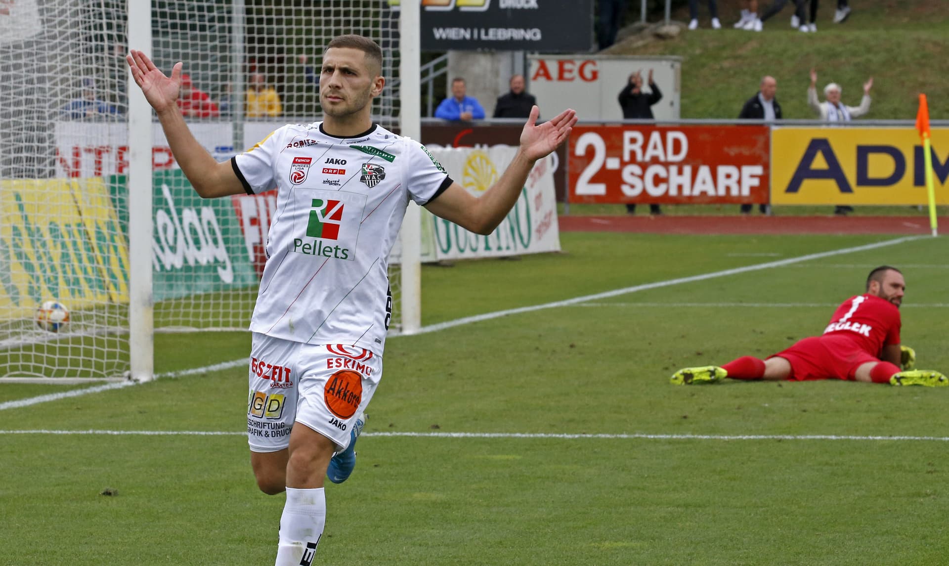 Wegen Gaza-Postings: Fortuna Düsseldorf stoppt Transfer von Shon Weissman nach Fan-Protesten