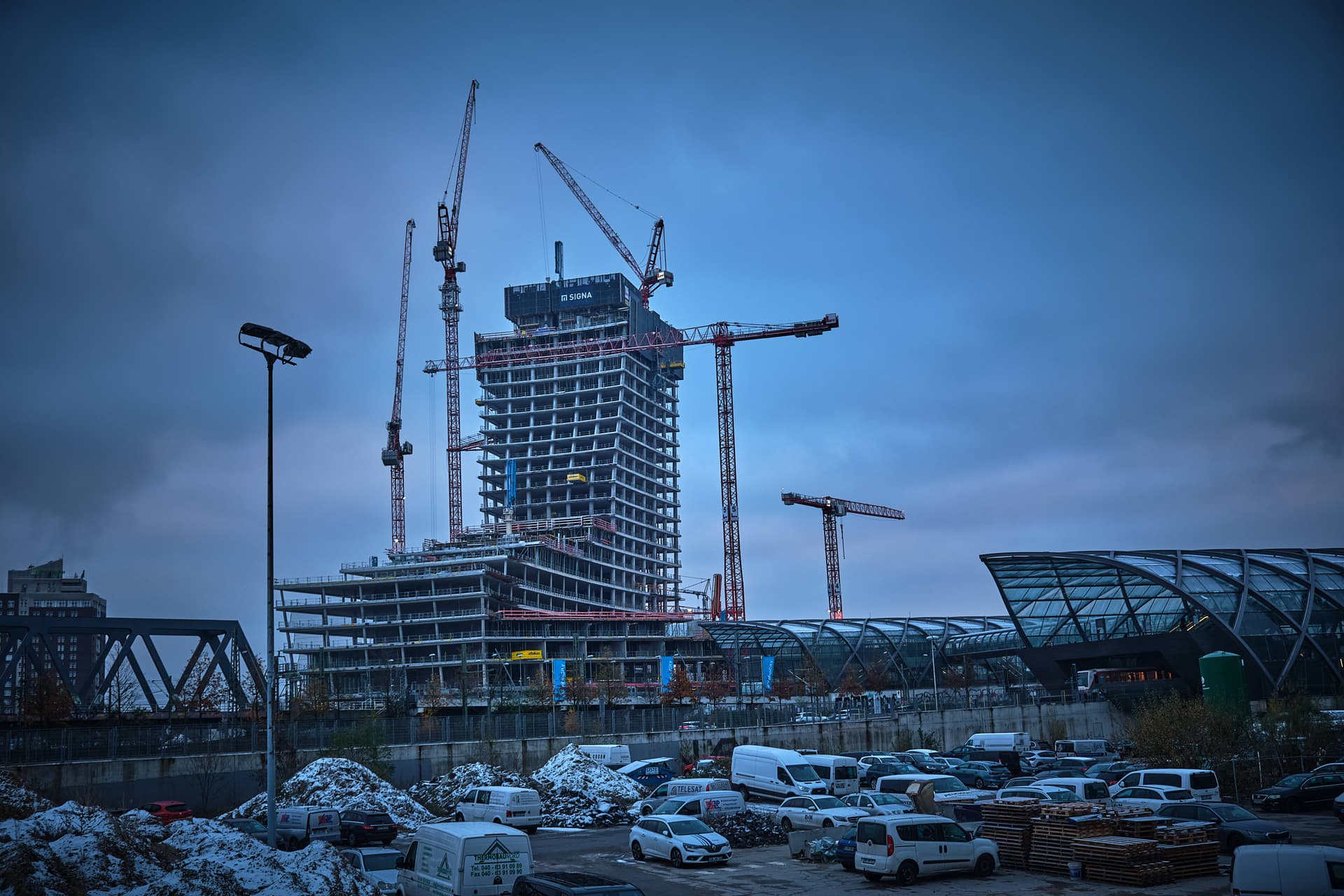 100 Meter hohe Pleite-Ruine mitten in Hamburg: „Elbtower“ ist insolvent
