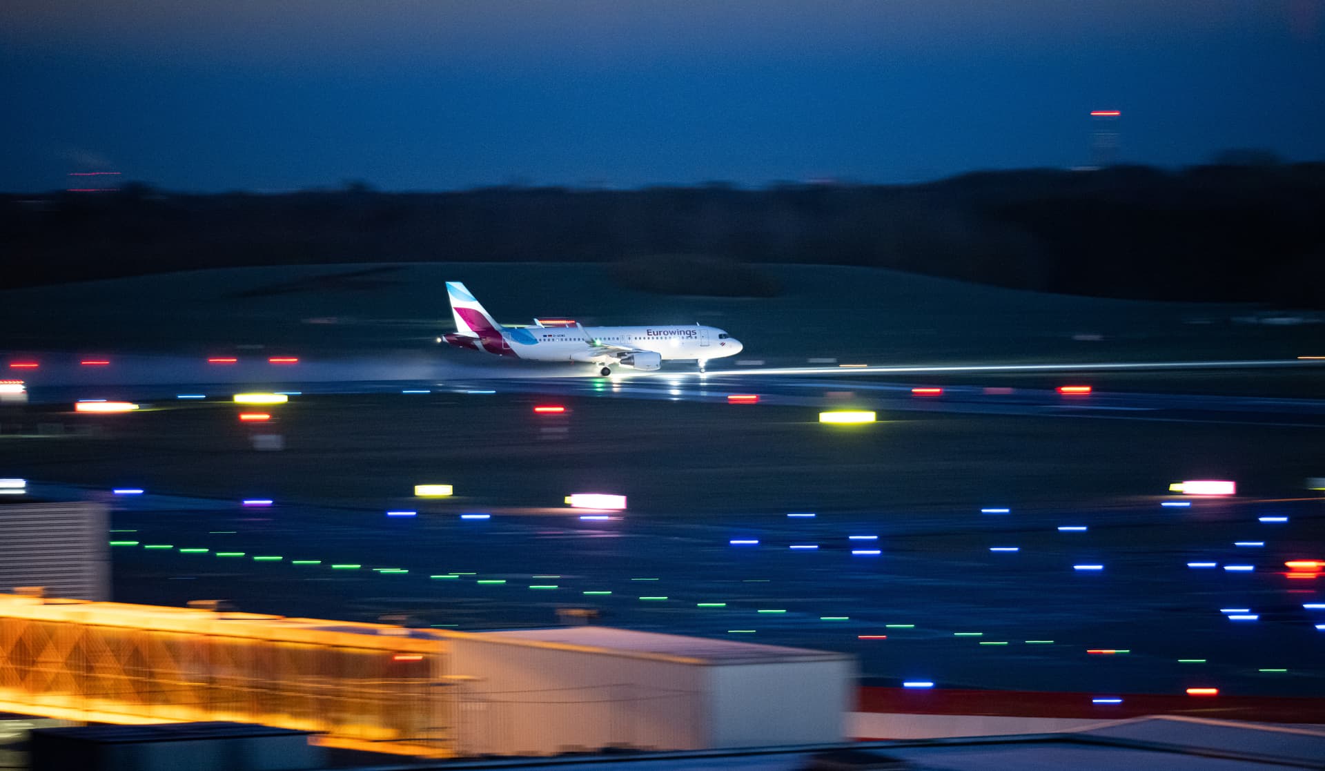Todesangst im Eurowings-Flieger nach Ibiza: Menschen beteten, sogar die Stewardess weinte