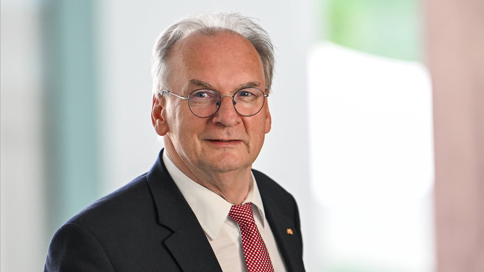 Sachsen-Anhalts Ministerpräsident Haseloff über mediale Meinungsmache: „Wir haben ja gesehen, was man in der DDR mit uns versucht hat“