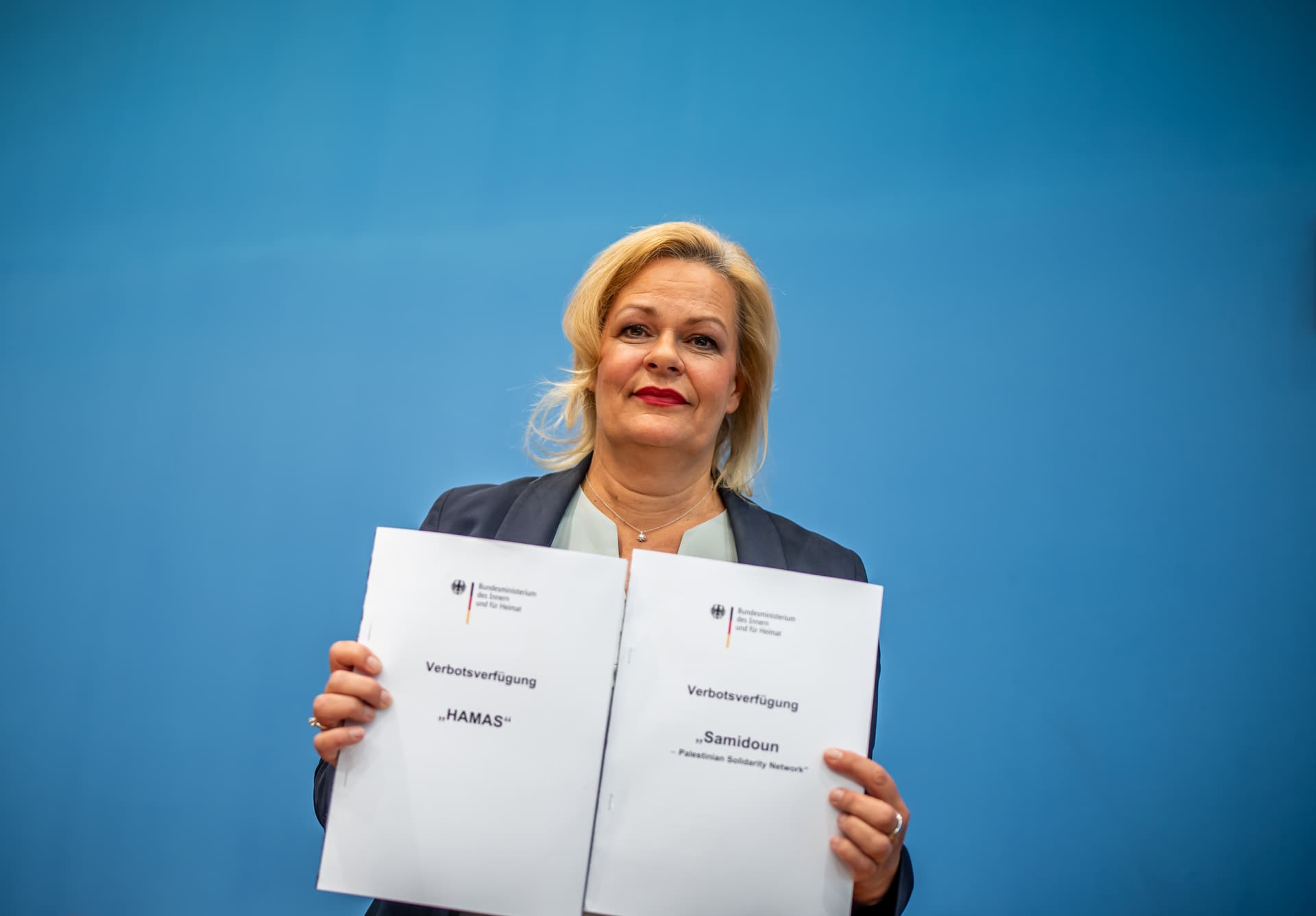 Faeser verbietet Hamas, aber Bundesländer wissen nichts davon ...