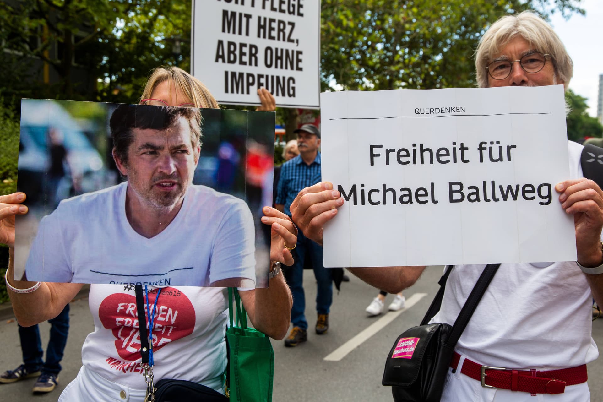 Klage abgewiesen: Vorerst kein Verfahren gegen Querdenken-Gründer Ballweg