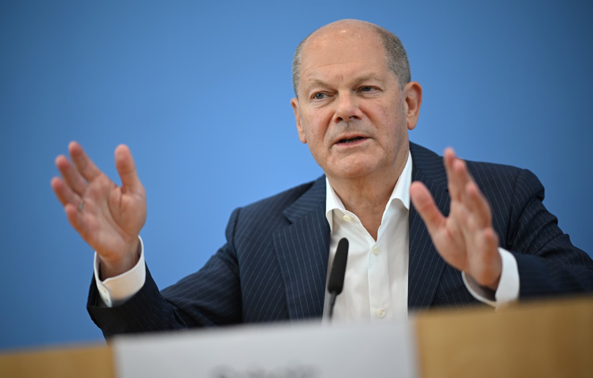 „Zahlen müssen runter“: Scholz widerspricht Faeser und will strikte Grenzkontrollen verlängern