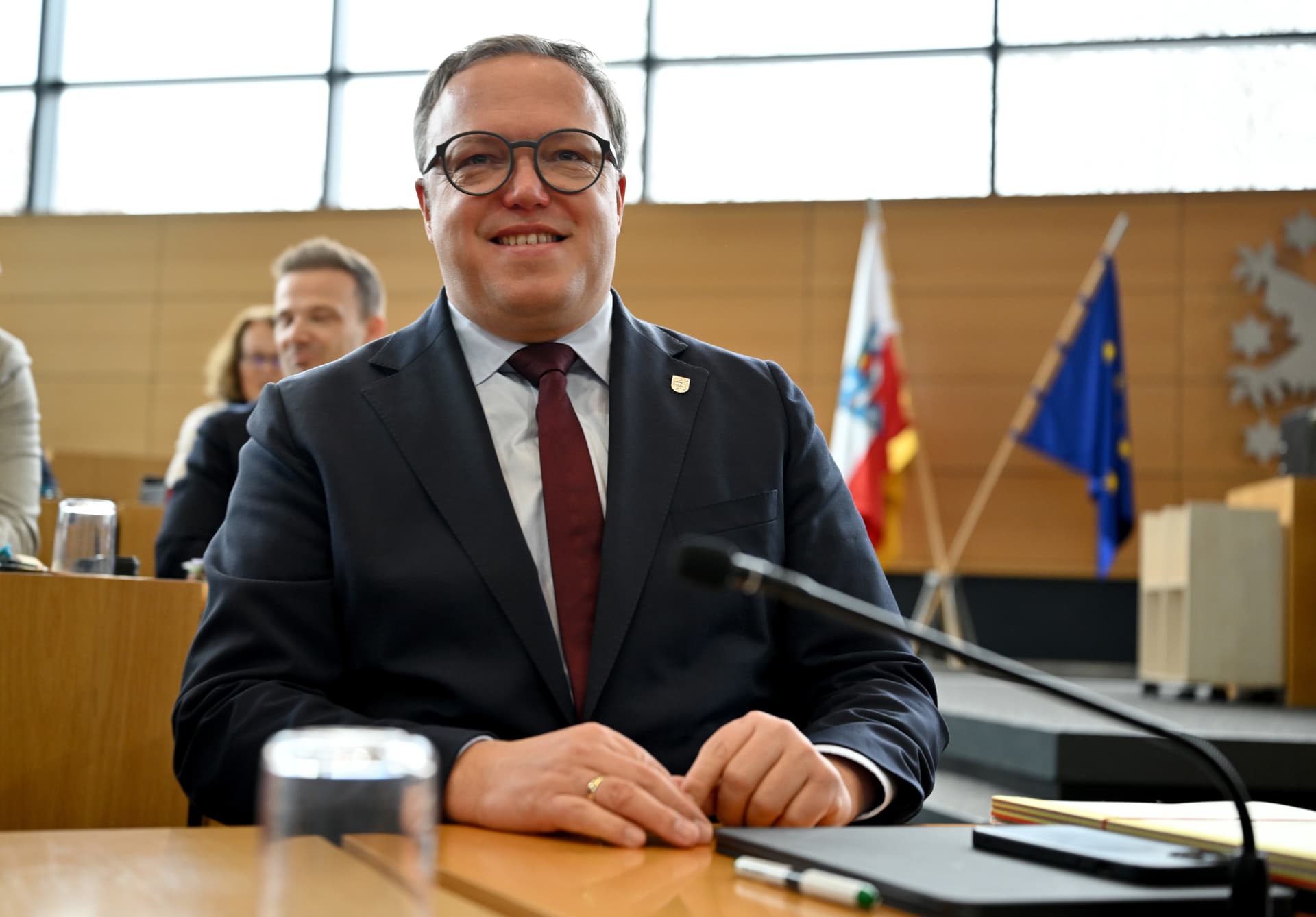 Misstrauensvotum scheitert: Ministerpräsident Mario Voigt bleibt im Amt