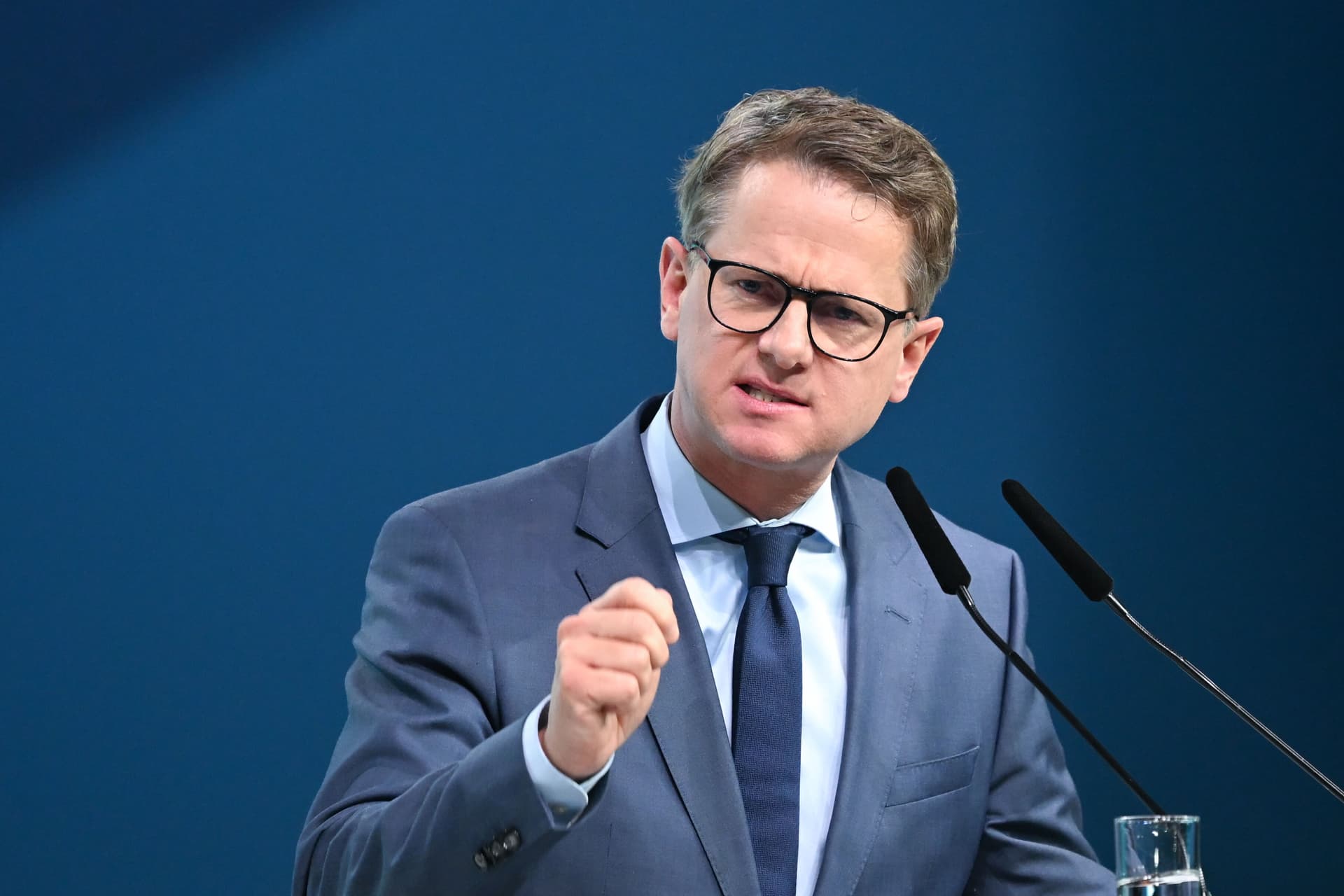 Linnemann will Zahl der Krankenkassen drastisch senken