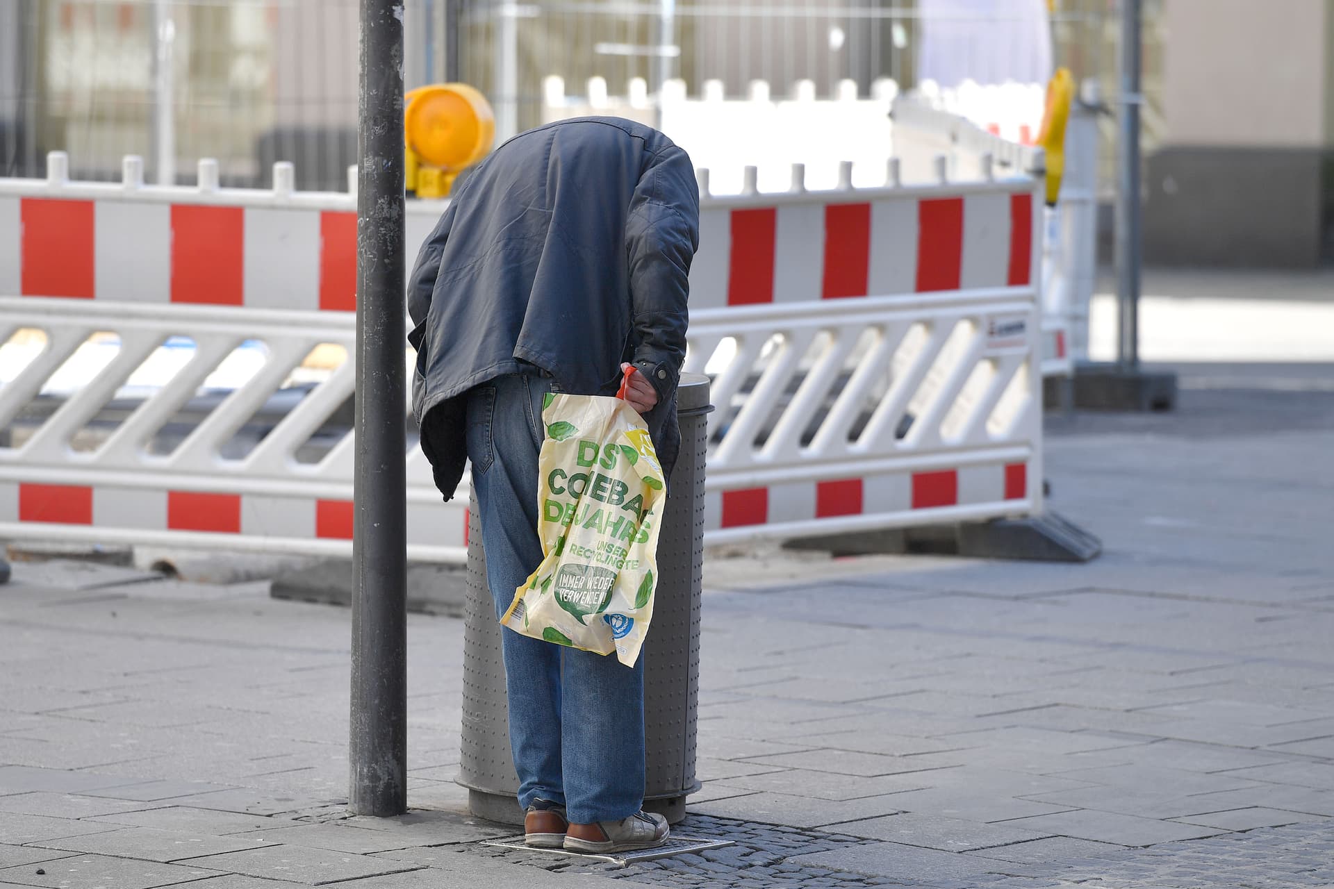 Ein Leben lang gearbeitet und trotzdem arm: Bürgergeld höher als viele Renten
