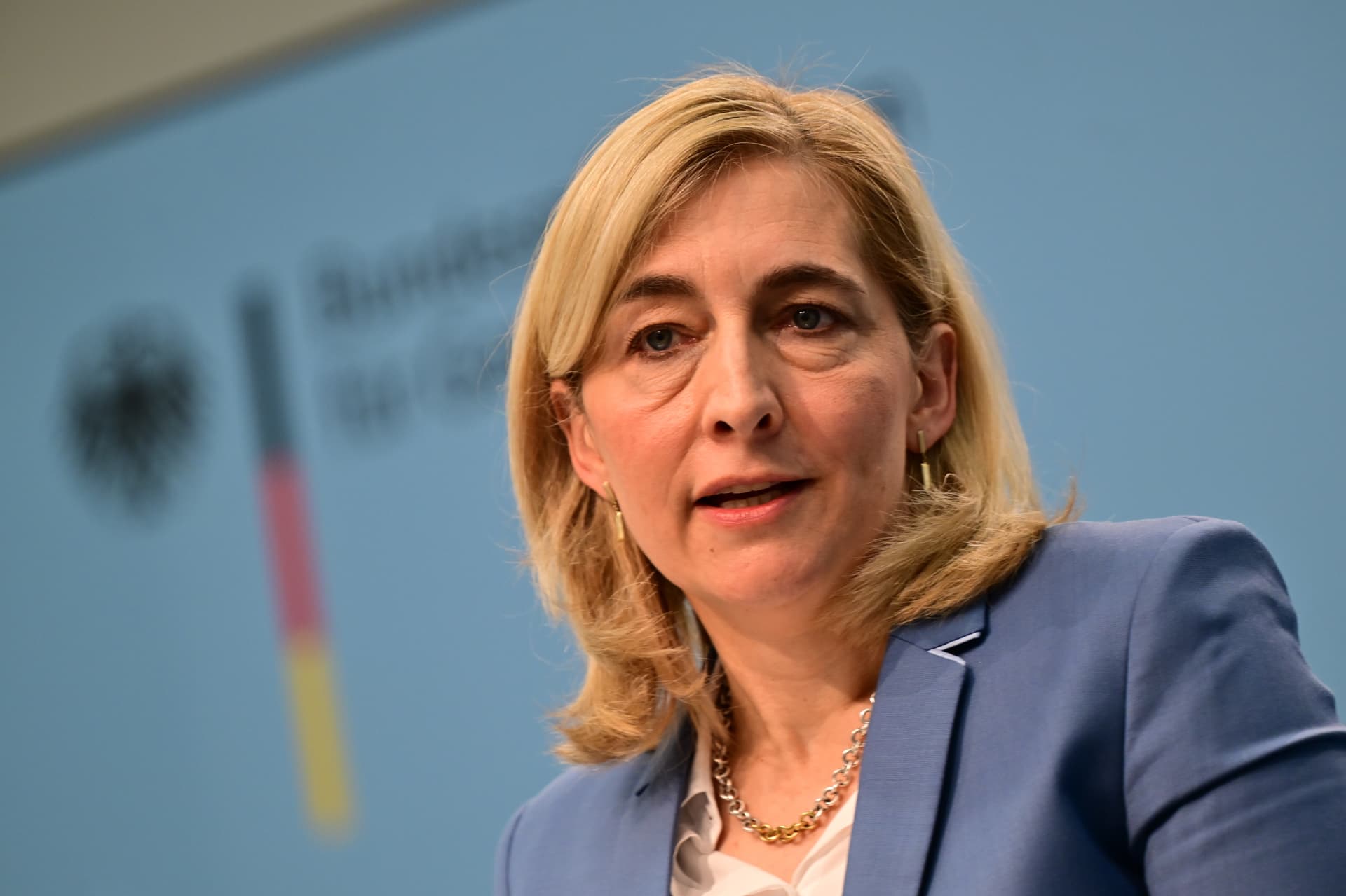 Krankenkassen warnen vor Warken-Reform: Versicherte zahlen drauf, Bürgergeld-Empfänger bleiben verschont