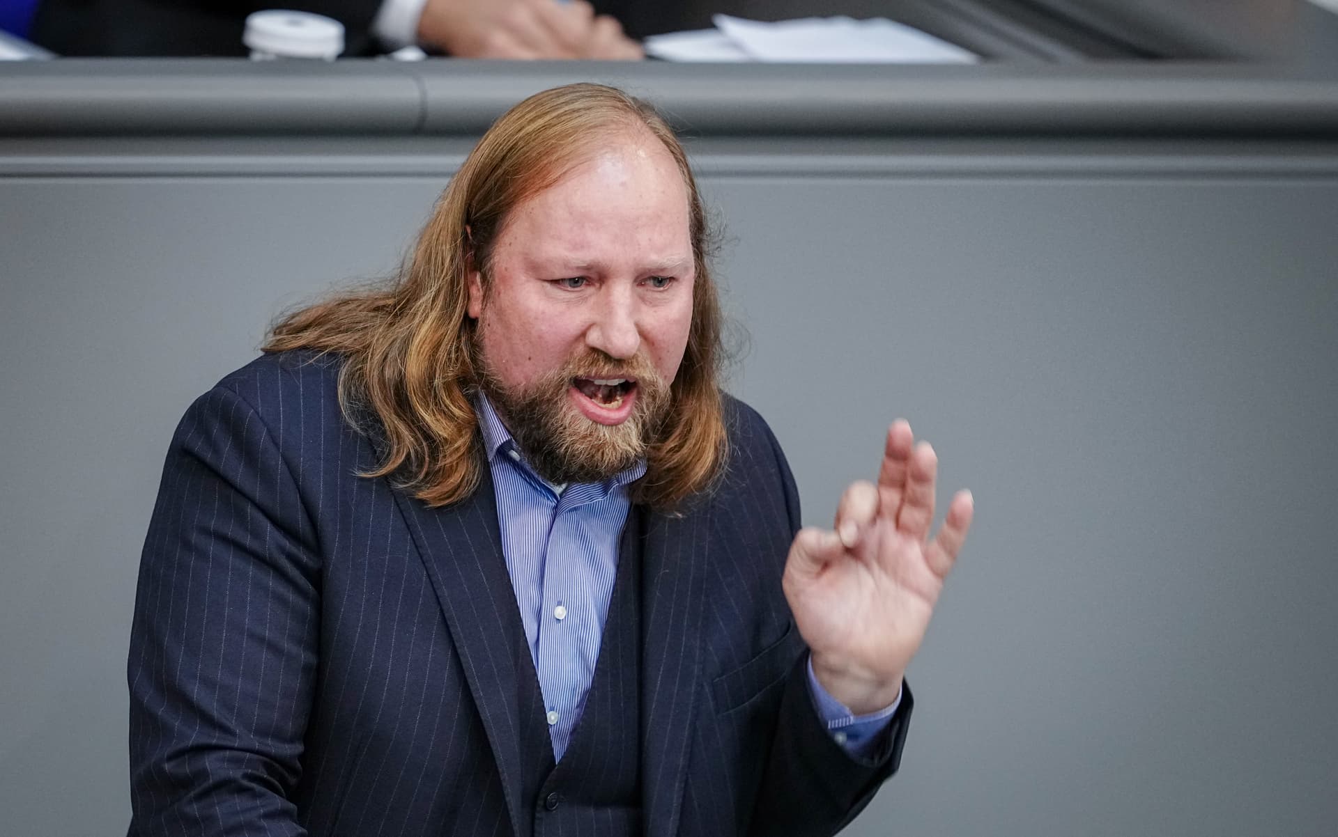 Grünen-Politiker Hofreiter beleidigt Ungarns Staatschef: „Orbán ist ein korrupter Krimineller“