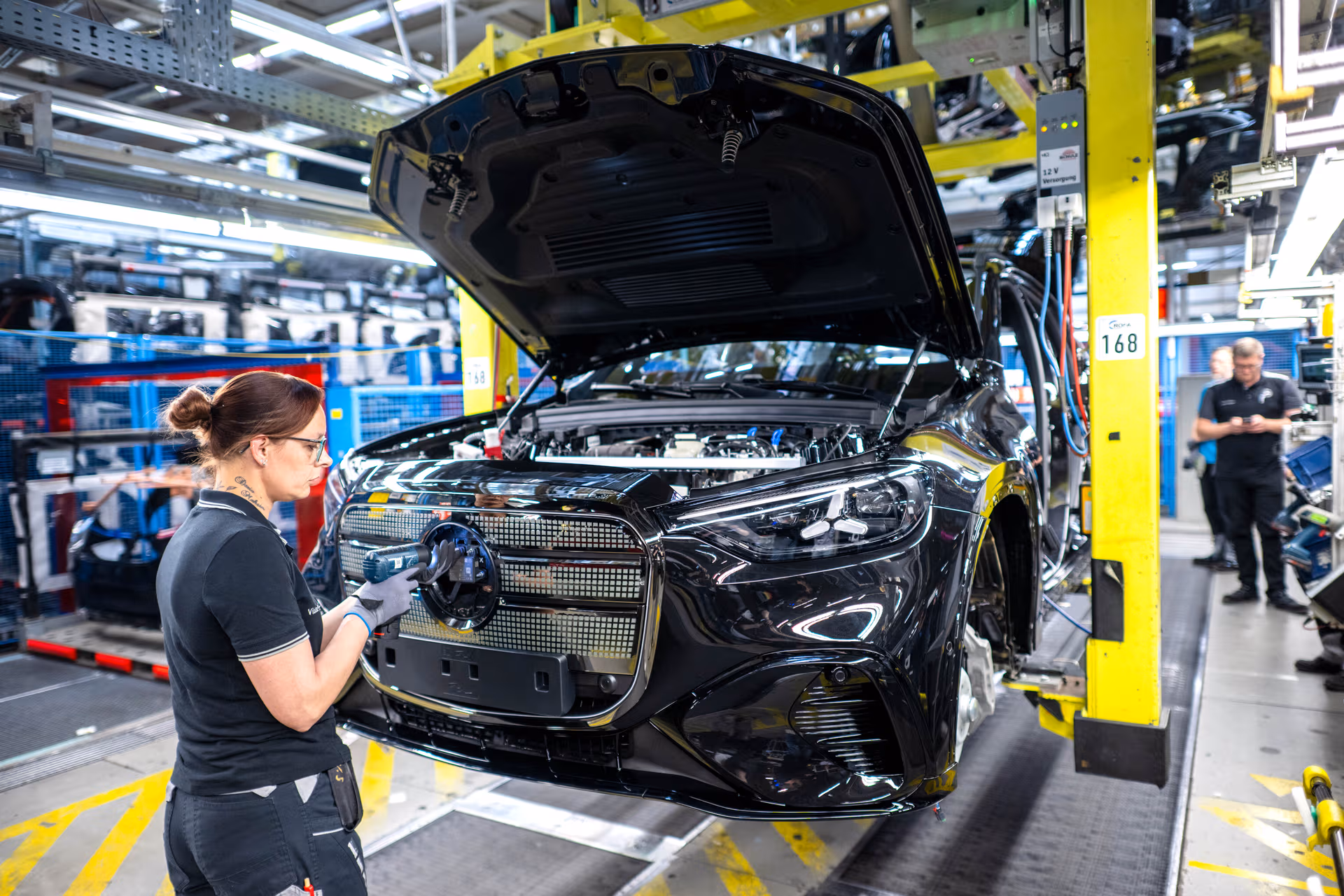 Schwere Krise im Automobil-Mittelstand: Jeder zweite Zulieferer streicht Jobs