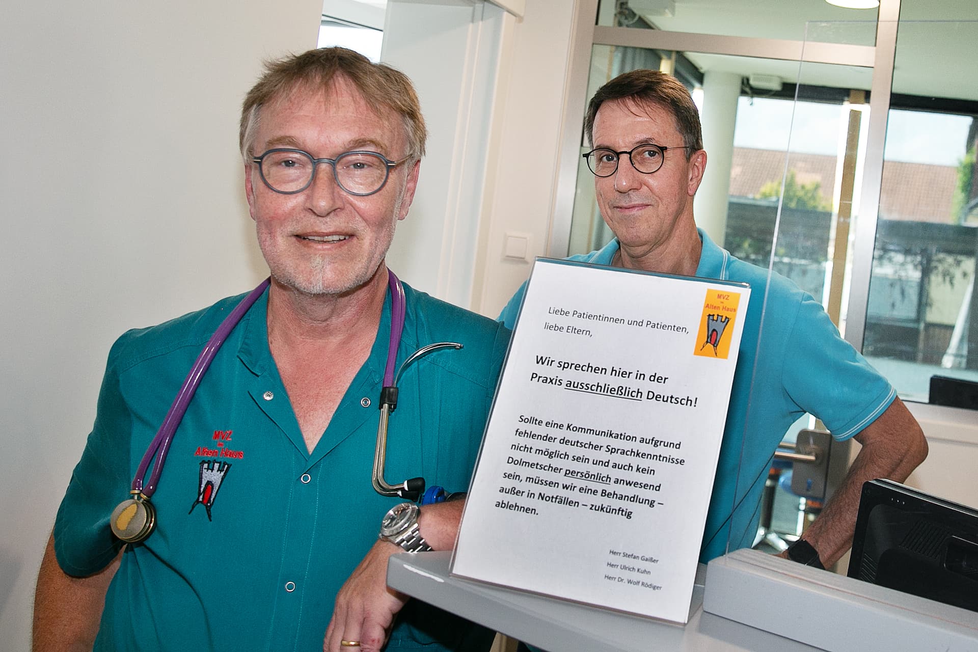 In diese Kinderarzt-Praxis darf nur, wer Deutsch spricht