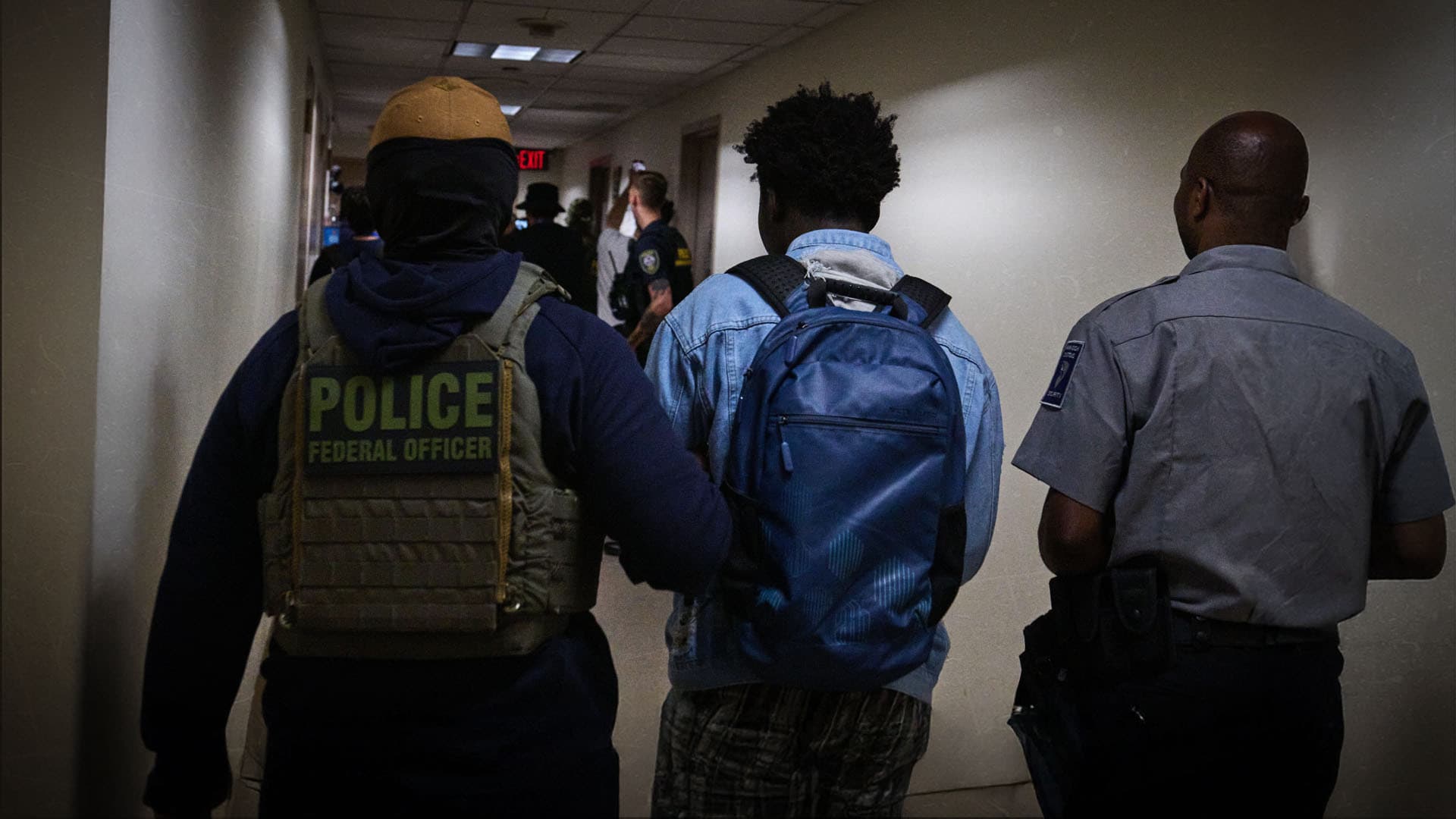 Abschiebungen in den USA: Warum sprechen unsere Medien von „Deportationen“?