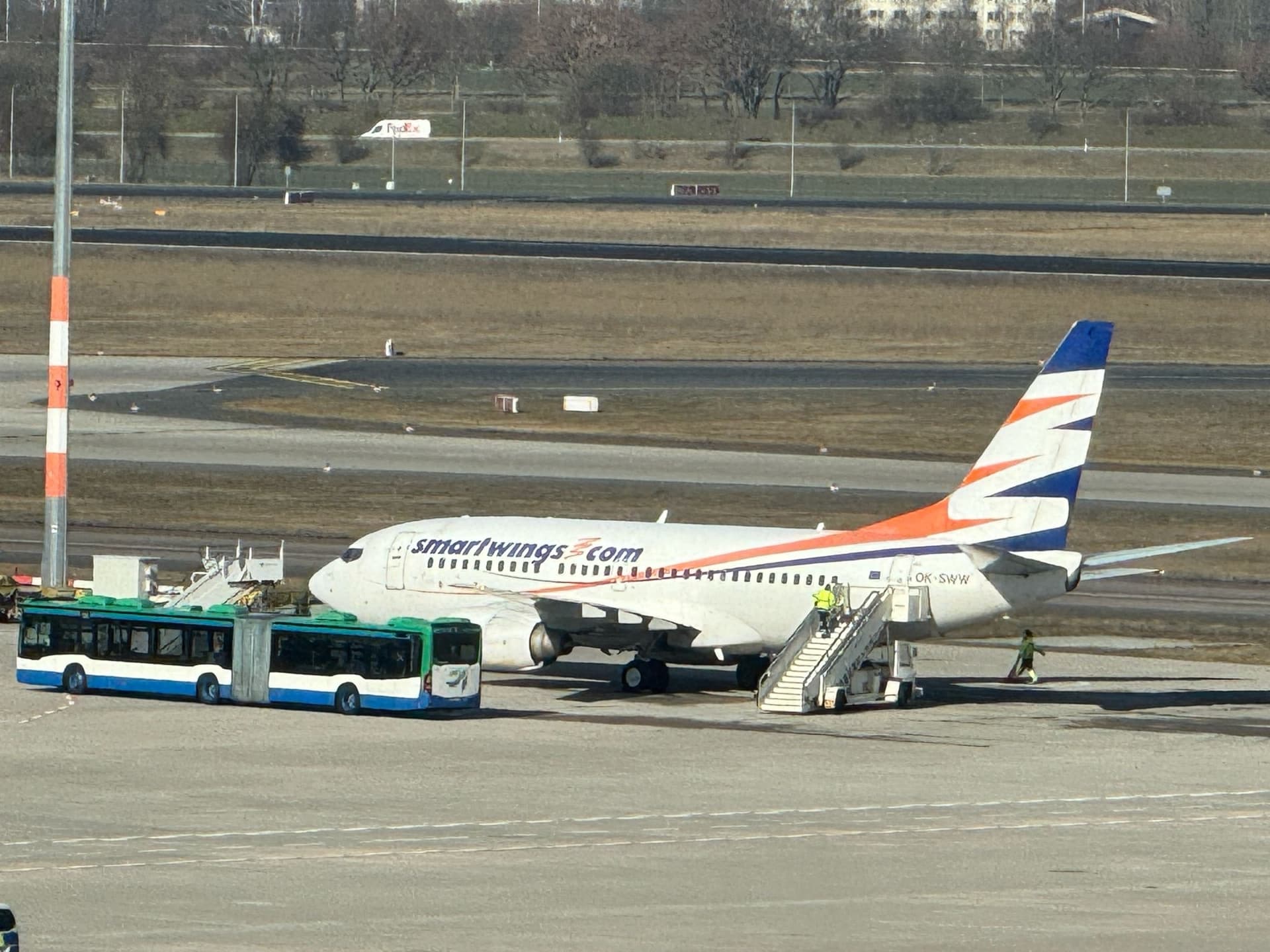 Nur zwei Ortskräfte an Bord: Erneut Afghanen-Flieger in Berlin gelandet