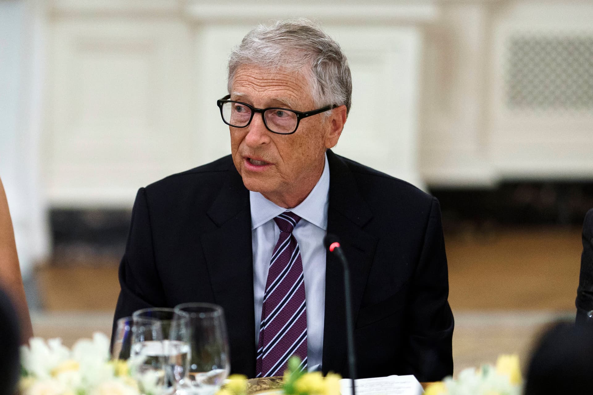 „Nicht der Untergang der Menschheit“: Plötzlich warnt Bill Gates vor Klima-Panikmache