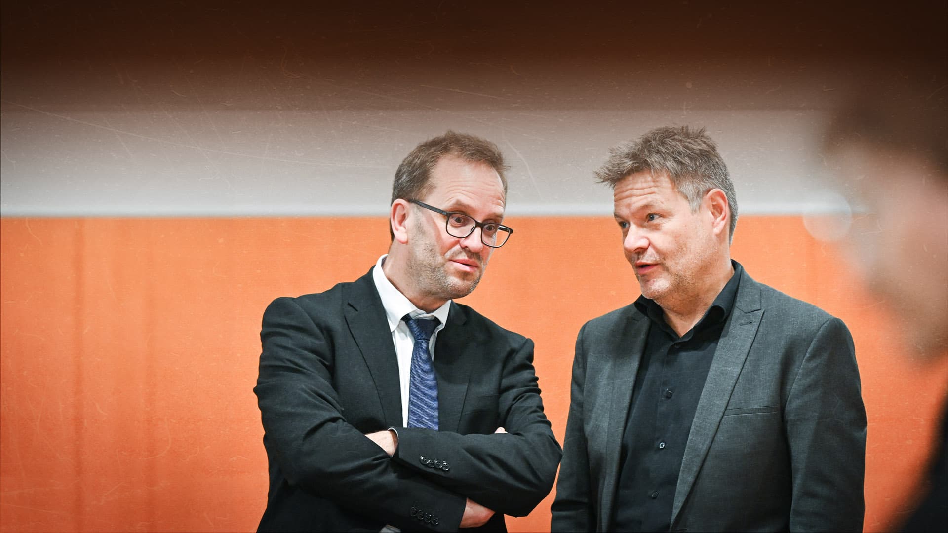 Grüne ermächtigen linke Aktivisten, unliebsame Meinungen zu löschen