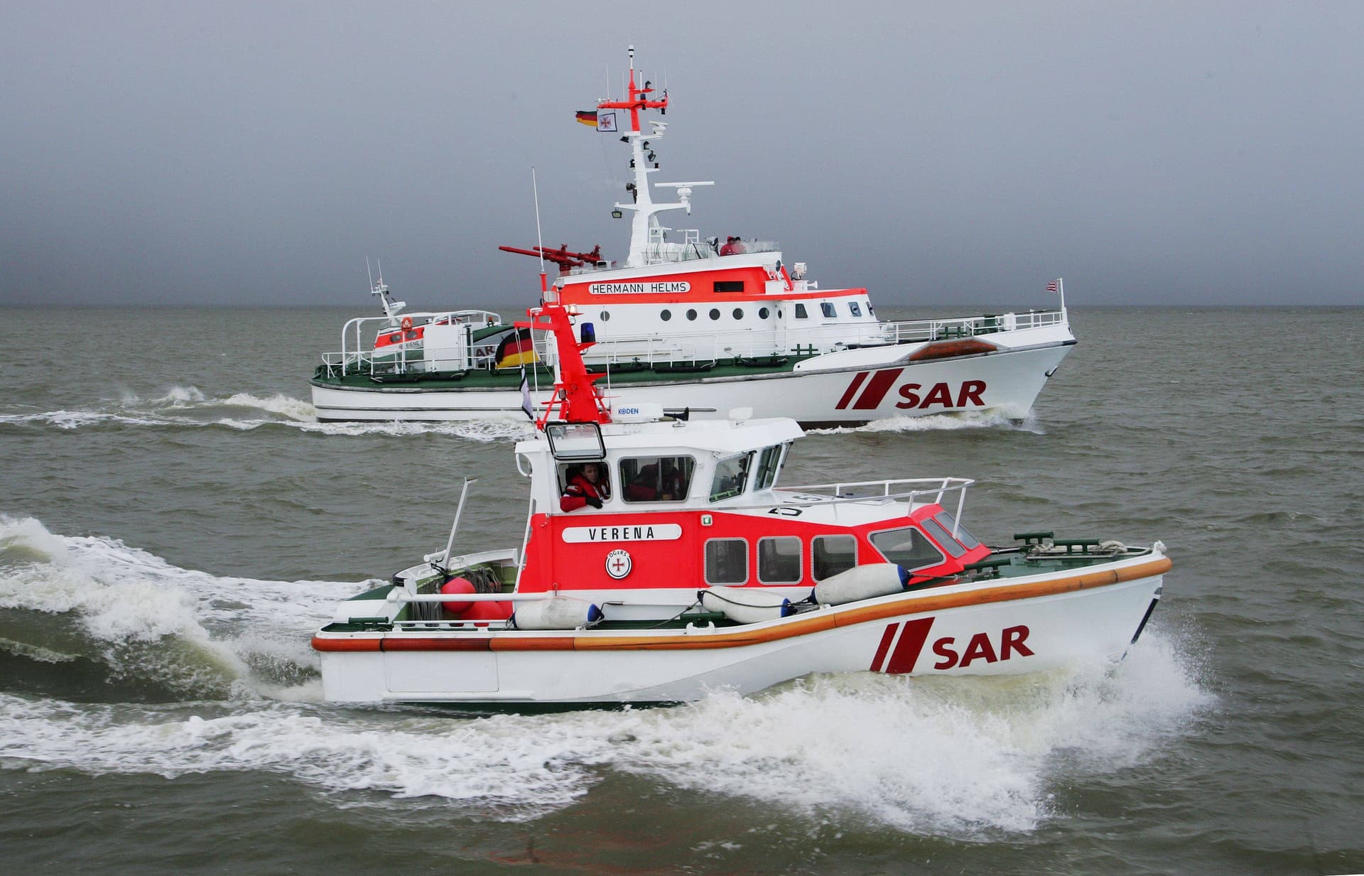 Schiffs-Kollision vor Helgoland: Ein toter Seemann geborgen