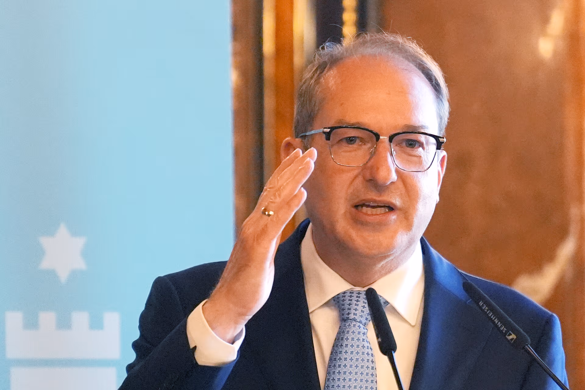 Dobrindt für Kürzung des Bürgergeld-Regelsatzes: „Derzeit zu hoch“