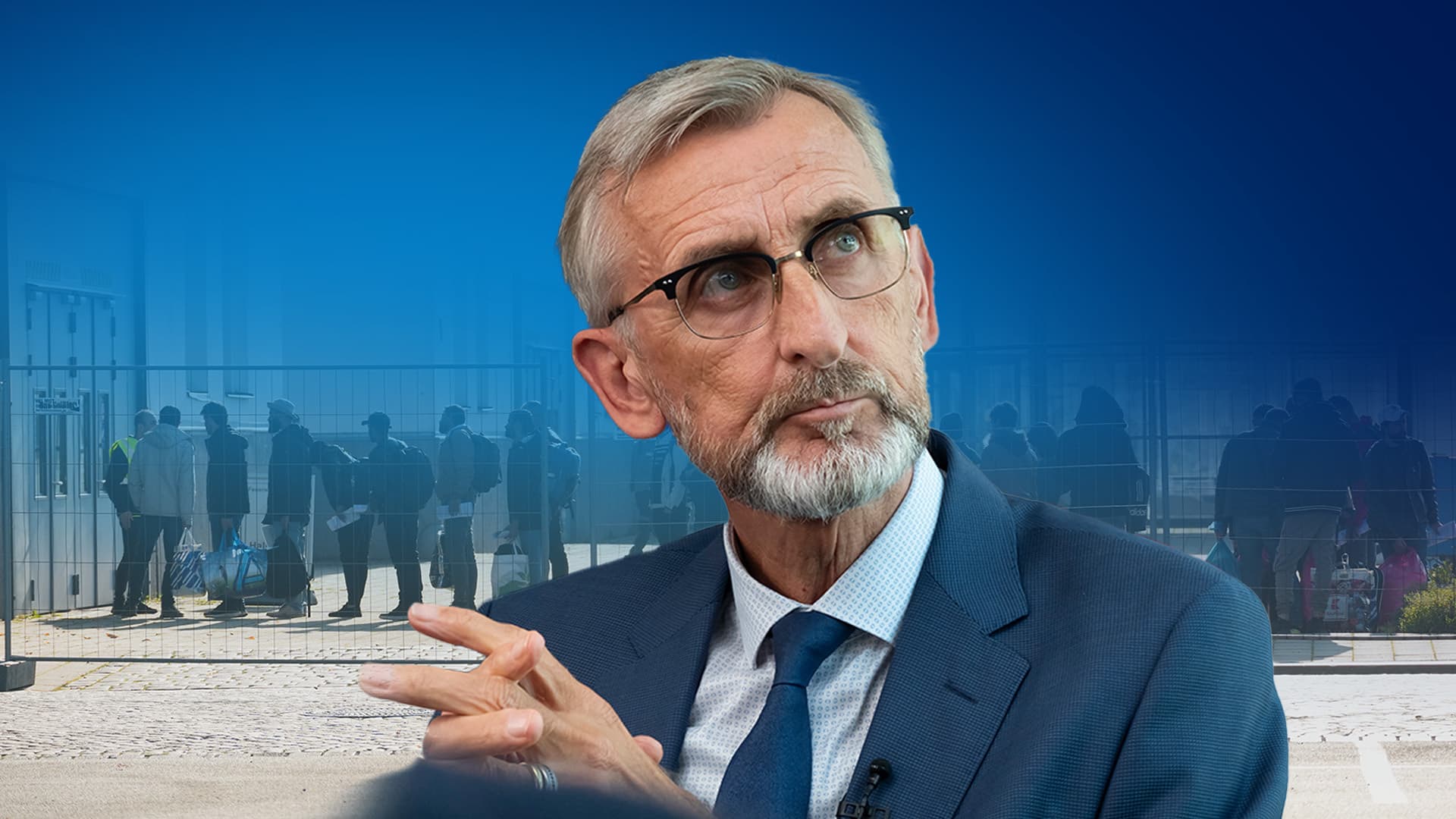 Sachsens Innenminister schlägt Flüchtlings-Alarm: „Wir stehen kurz vor Turnhallen, Zeltstädten, sinnlosen Containerdörfern“
