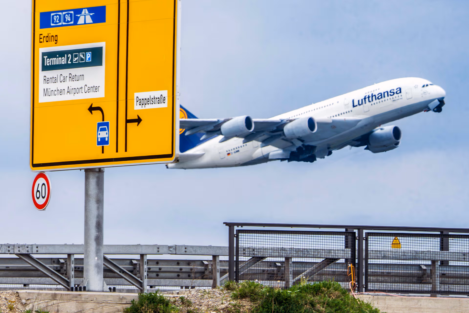 Wegen Iran-Krieg: Lufthansa streicht 20.000 Flüge