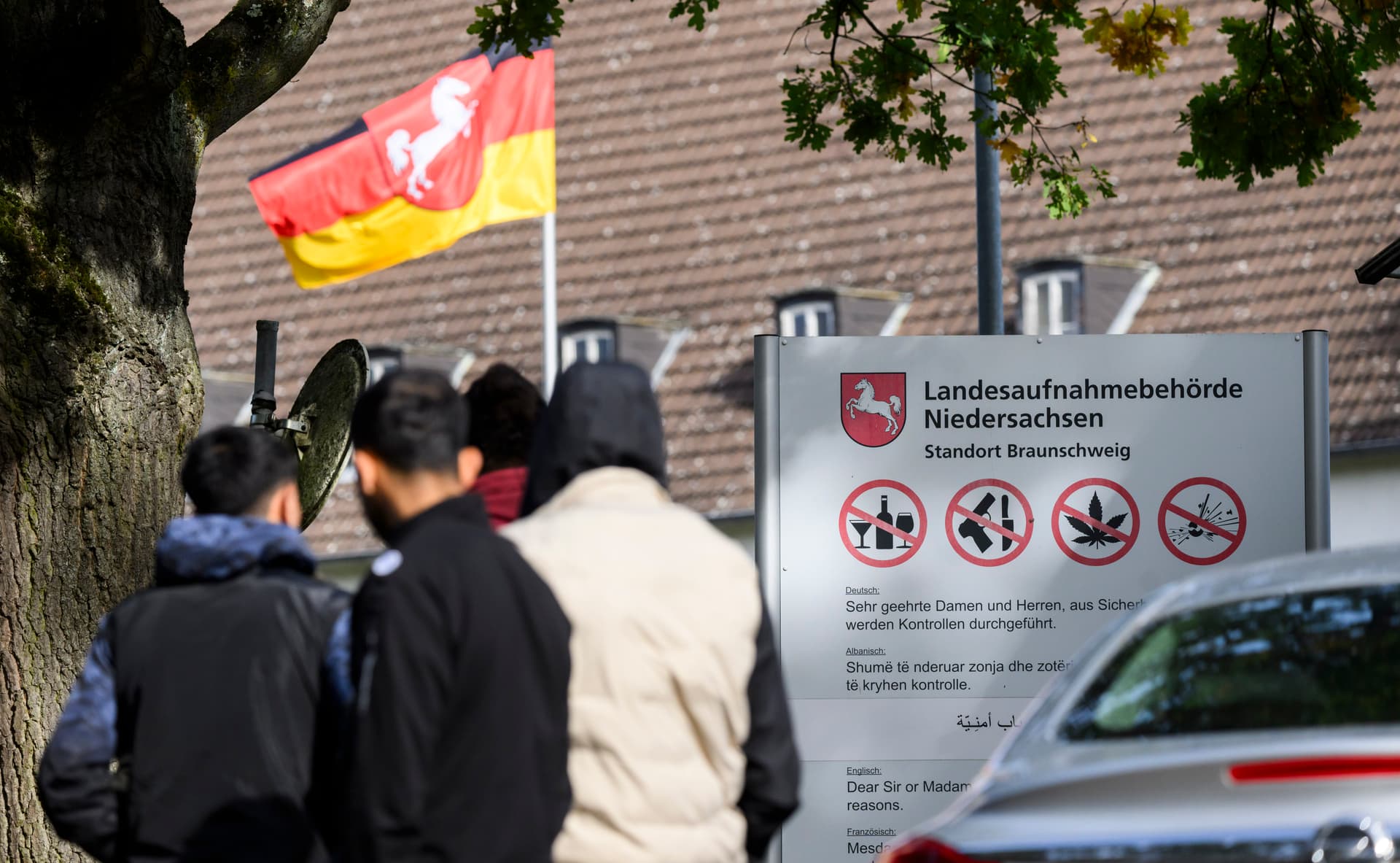 Zu viele Asylanträge! Bundesamt für Flüchtlinge muss zusätzliche Mitarbeiter anheuern