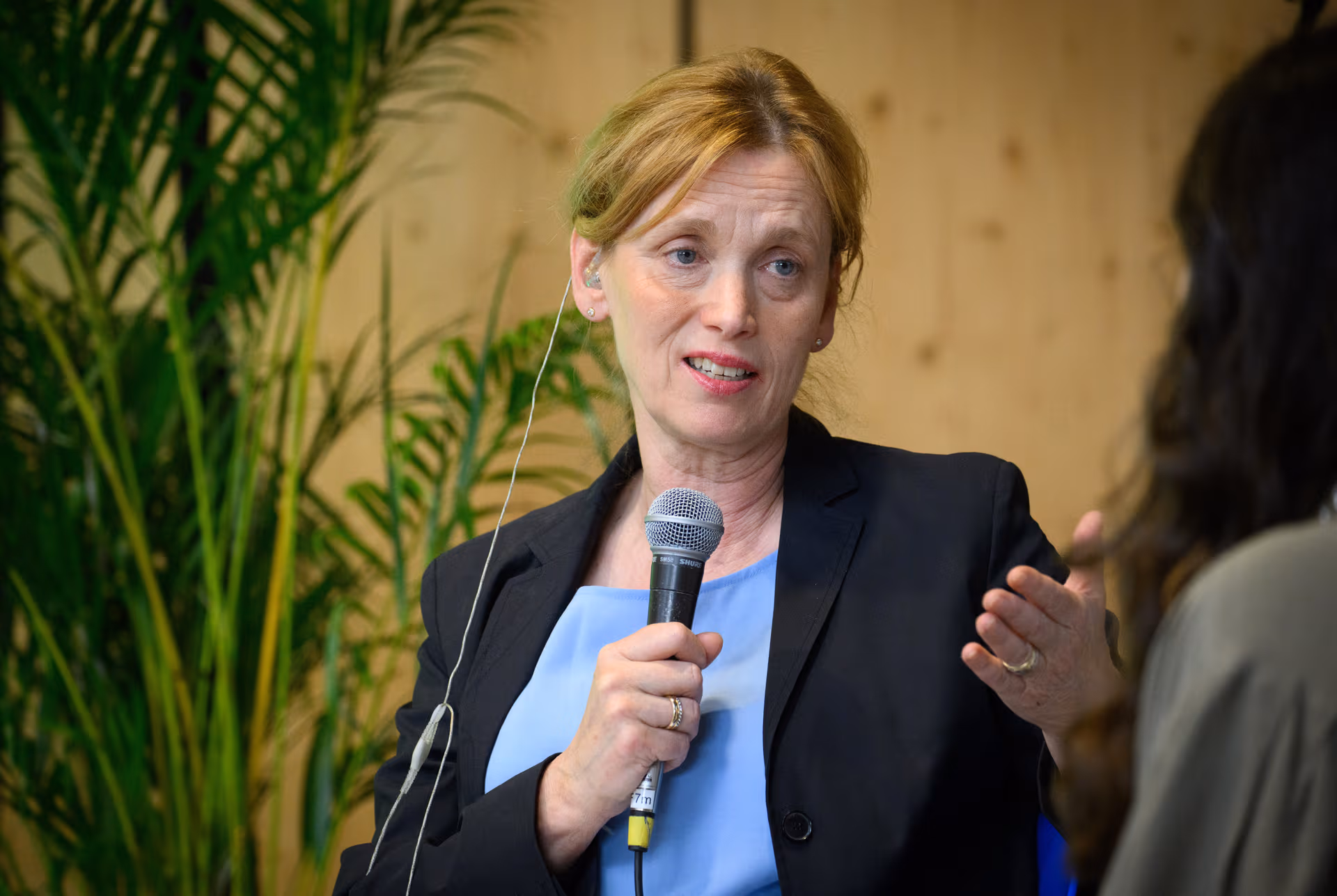 Karin Prien will mit „Demokratie leben!“ den „digitalen Raum“ erobern