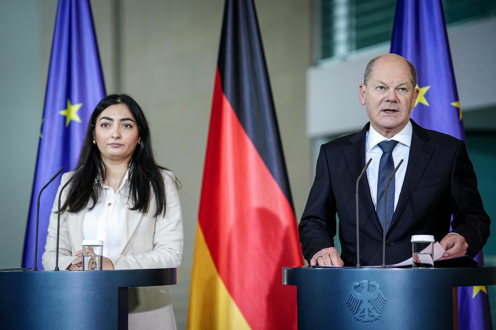 Ampel will Werbekampagne für den deutschen Pass starten