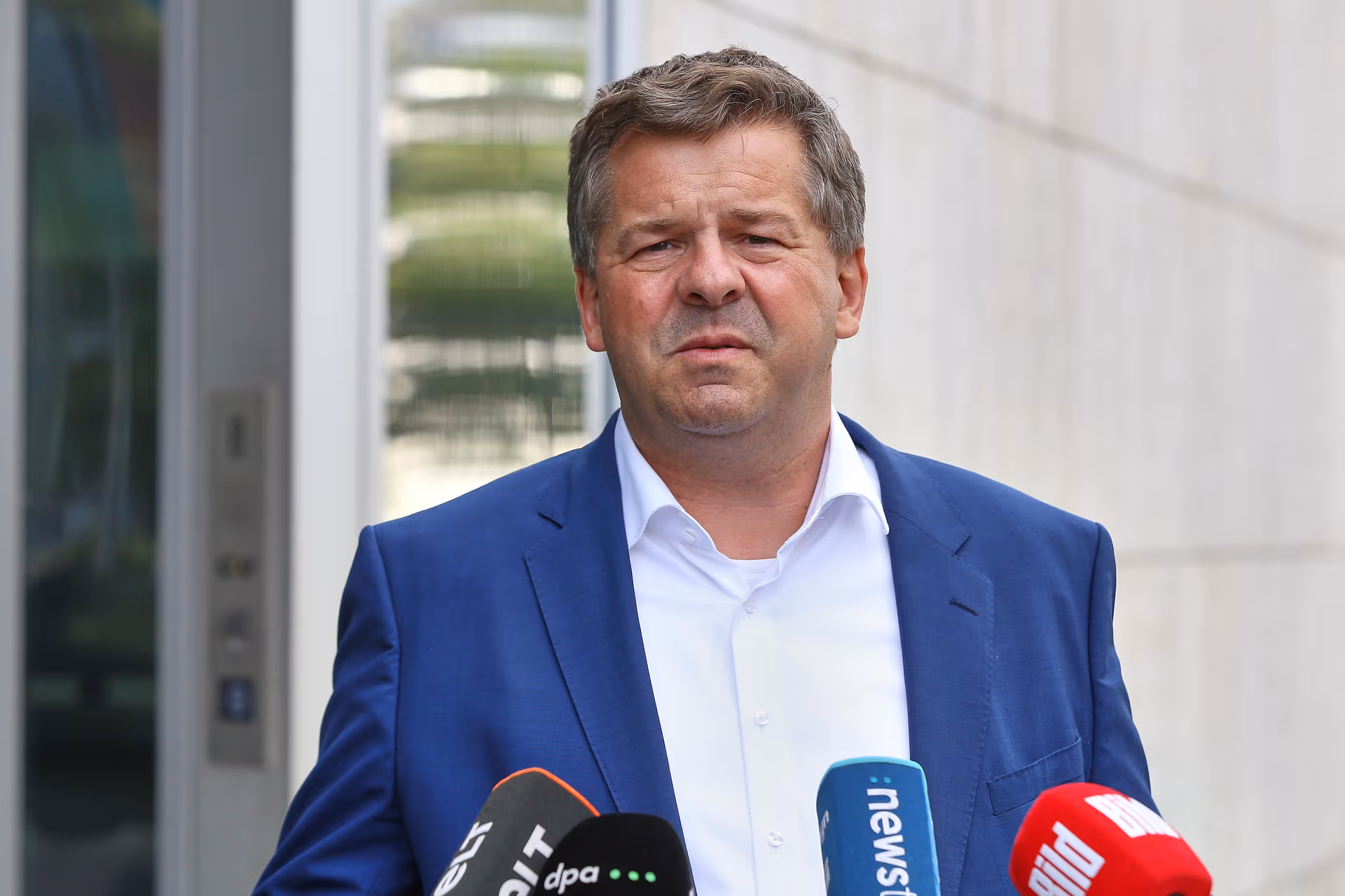 Nach CSD-Terror: CDU-Ministerpräsident Schulze will deutsche Staatsbürger „nicht hier leben haben“