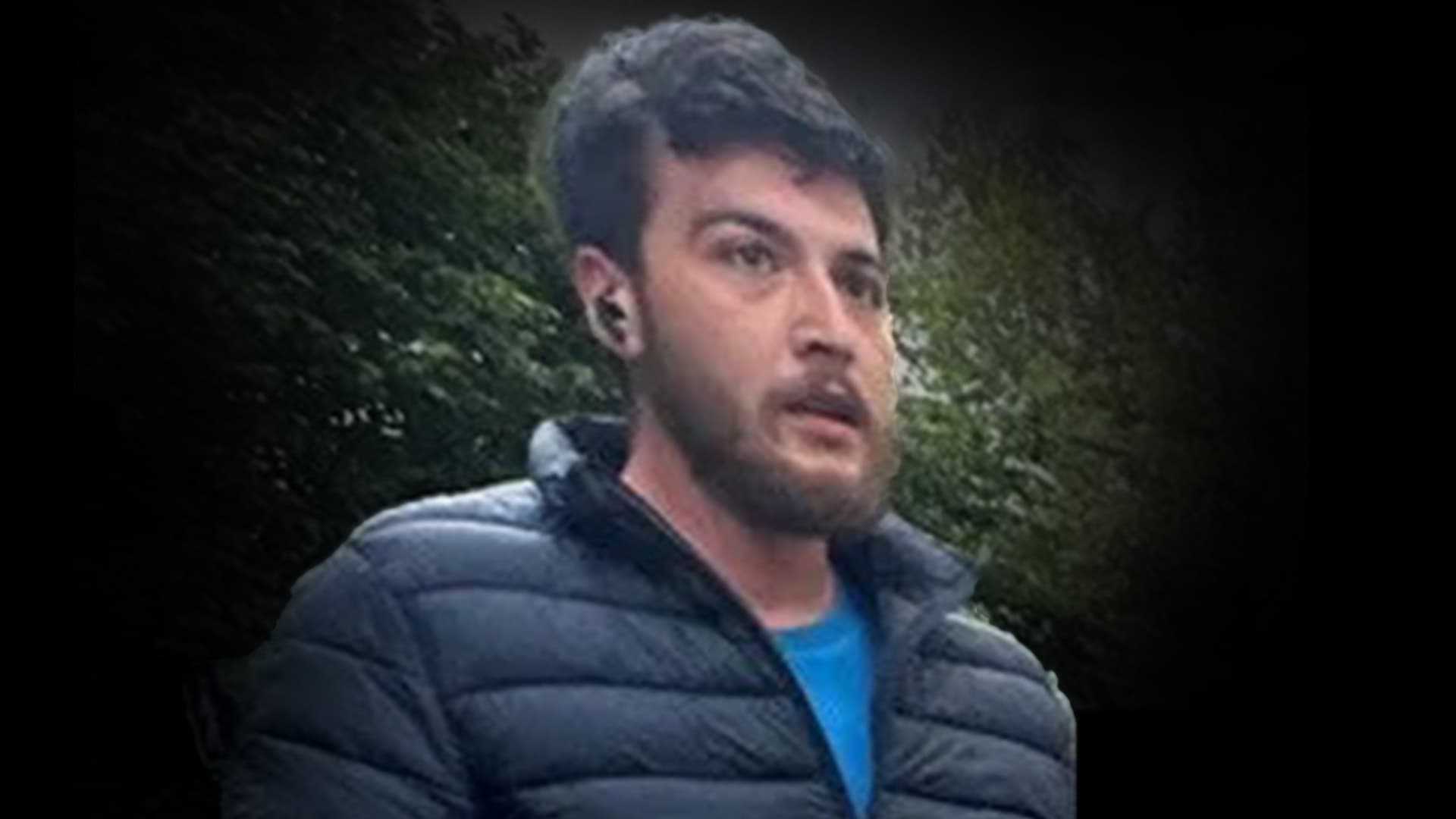 Fahndung nach versuchtem Totschlag: Die Polizei sucht diesen Mann, der einem Elfjährigen gegen den Kopf getreten haben soll