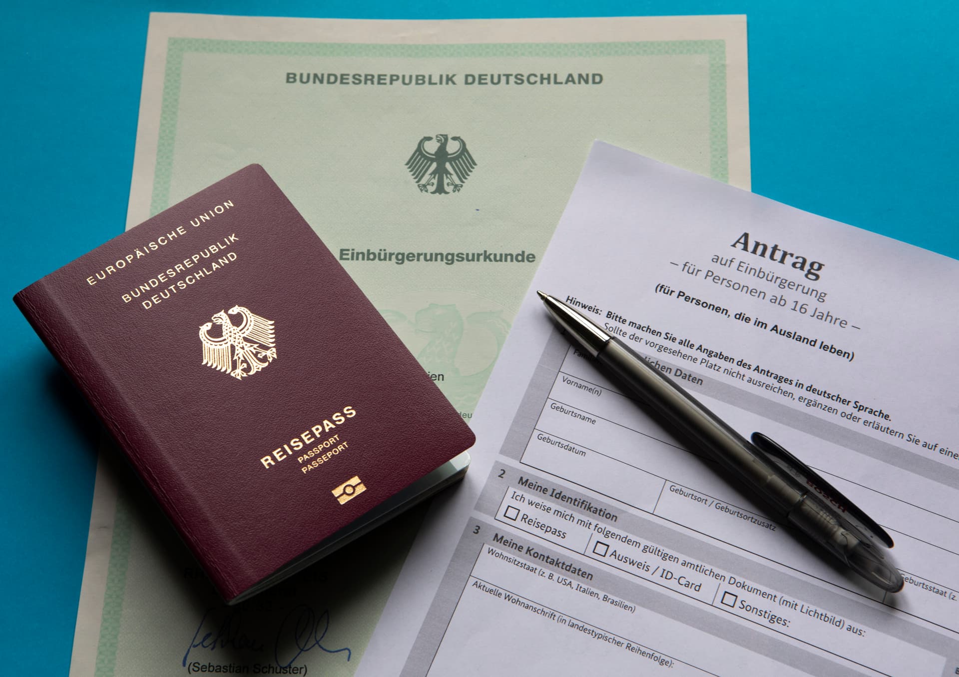 2024 erhielten so viele Ausländer den deutschen Pass wie nie zuvor