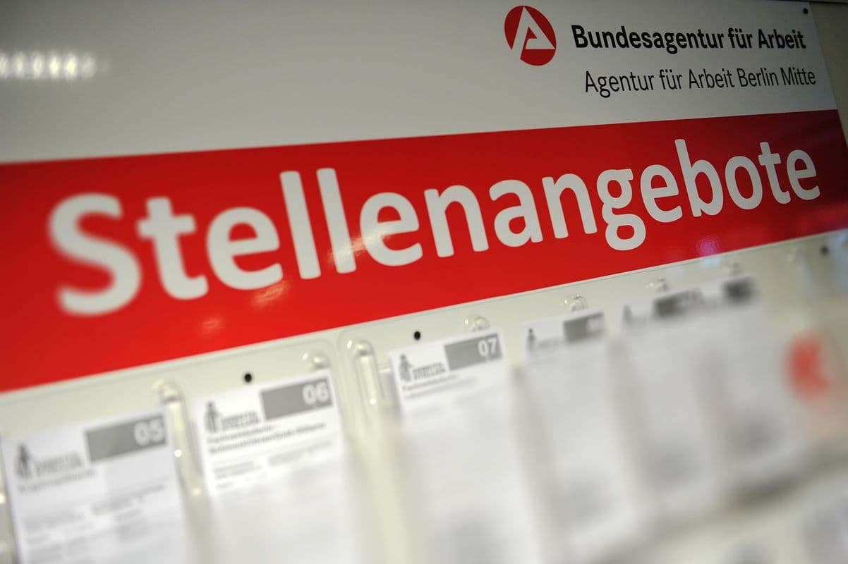 Aktuelle Zahlen: Deutlich mehr Arbeitslose als im Vorjahr