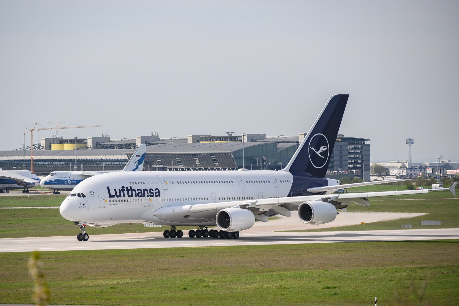 Bei Passagieren beliebt: Lufthansa reaktiviert größtes Passagierflugzeug der Welt