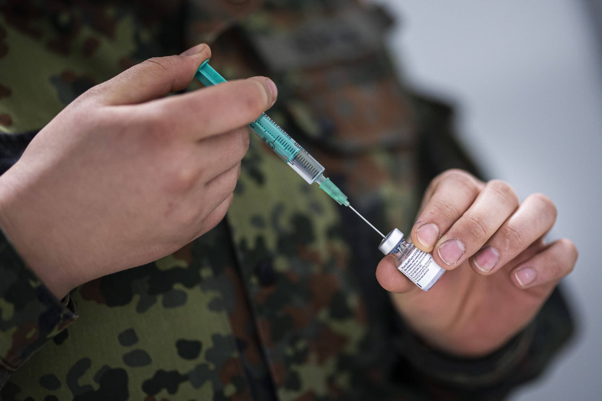 Weil sie sich nicht impfen ließen: 70 Soldaten aus Bundeswehr geworfen!