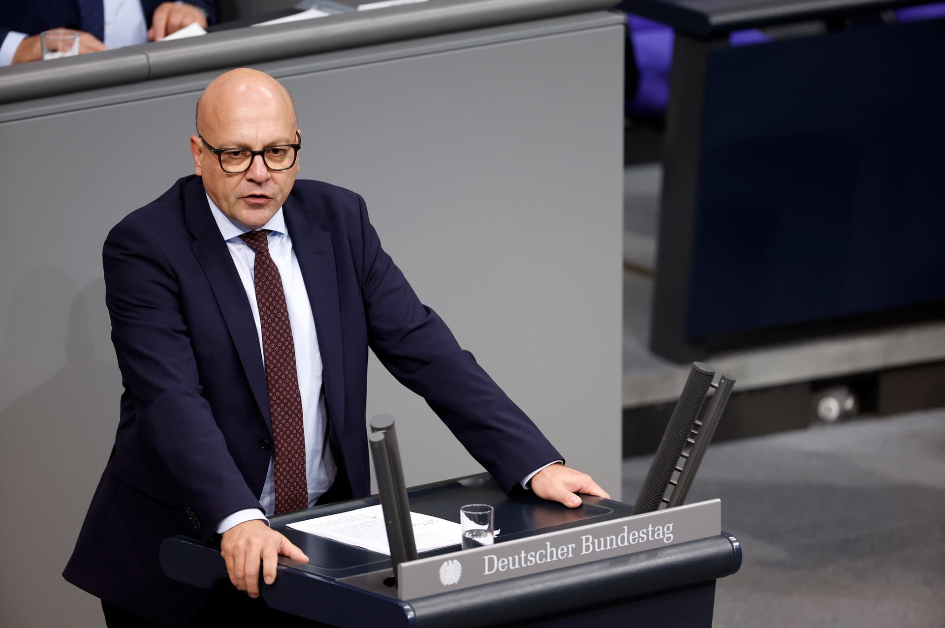CDU-Innenpolitiker attackiert Innenministerin Nancy Faeser (SPD): Keine Sonderrechte für Politiker