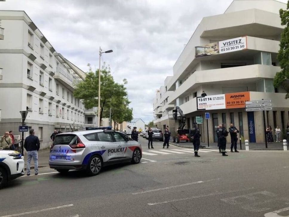 Mindestens ein Toter nach Messerangriff in Schule in Frankreich