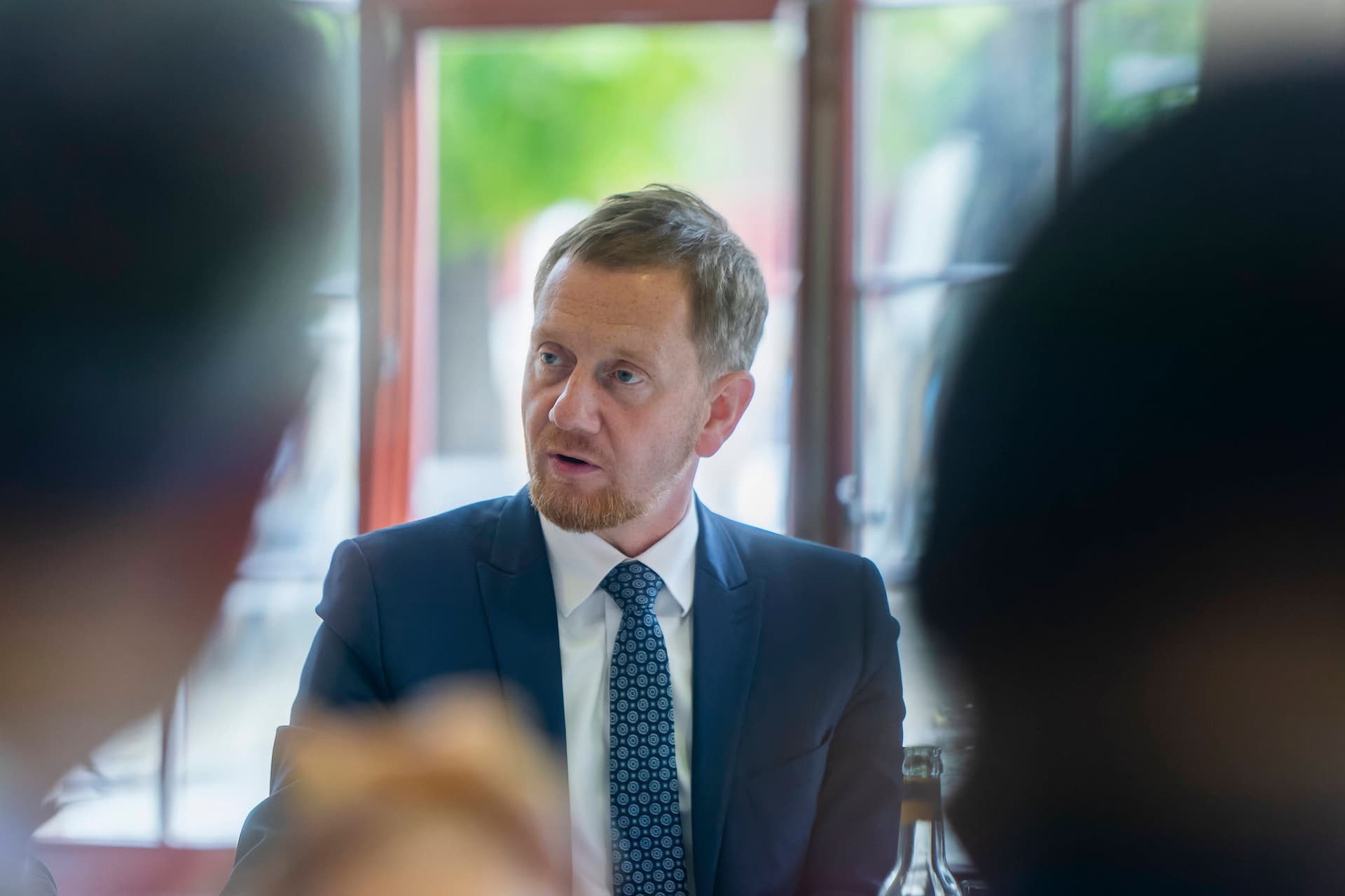Sachsens Ministerpräsident Kretschmer fordert erneut Obergrenze bei Migration