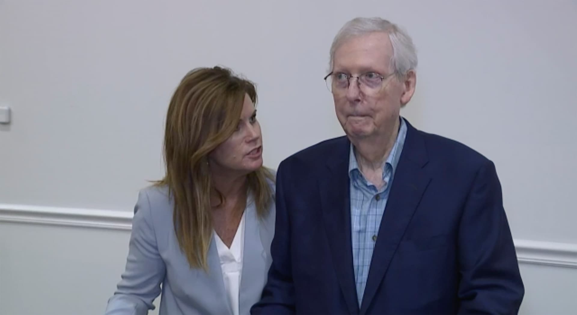 US-Politiker McConnell friert erneut ein: Arzt bescheinigt ihm Arbeitsfähigkeit