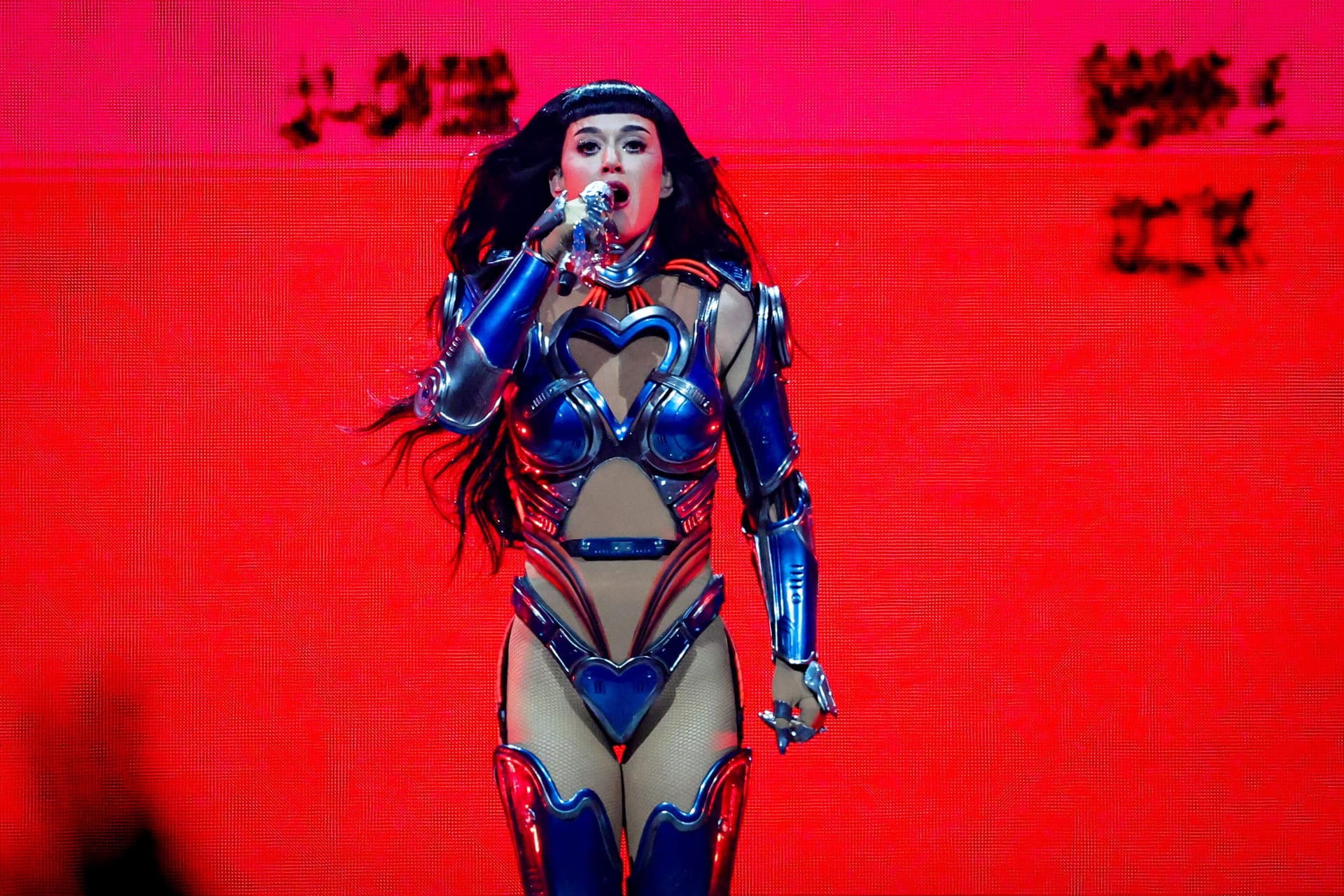 Händchenhaltend in Paris: Katy Perry und Justin Trudeau zeigen sich als Liebespaar
