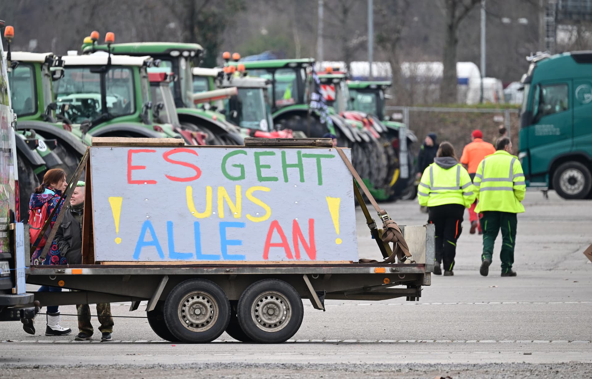 Ampel beschließt Haushalt: Bauern-Diesel wird teurer