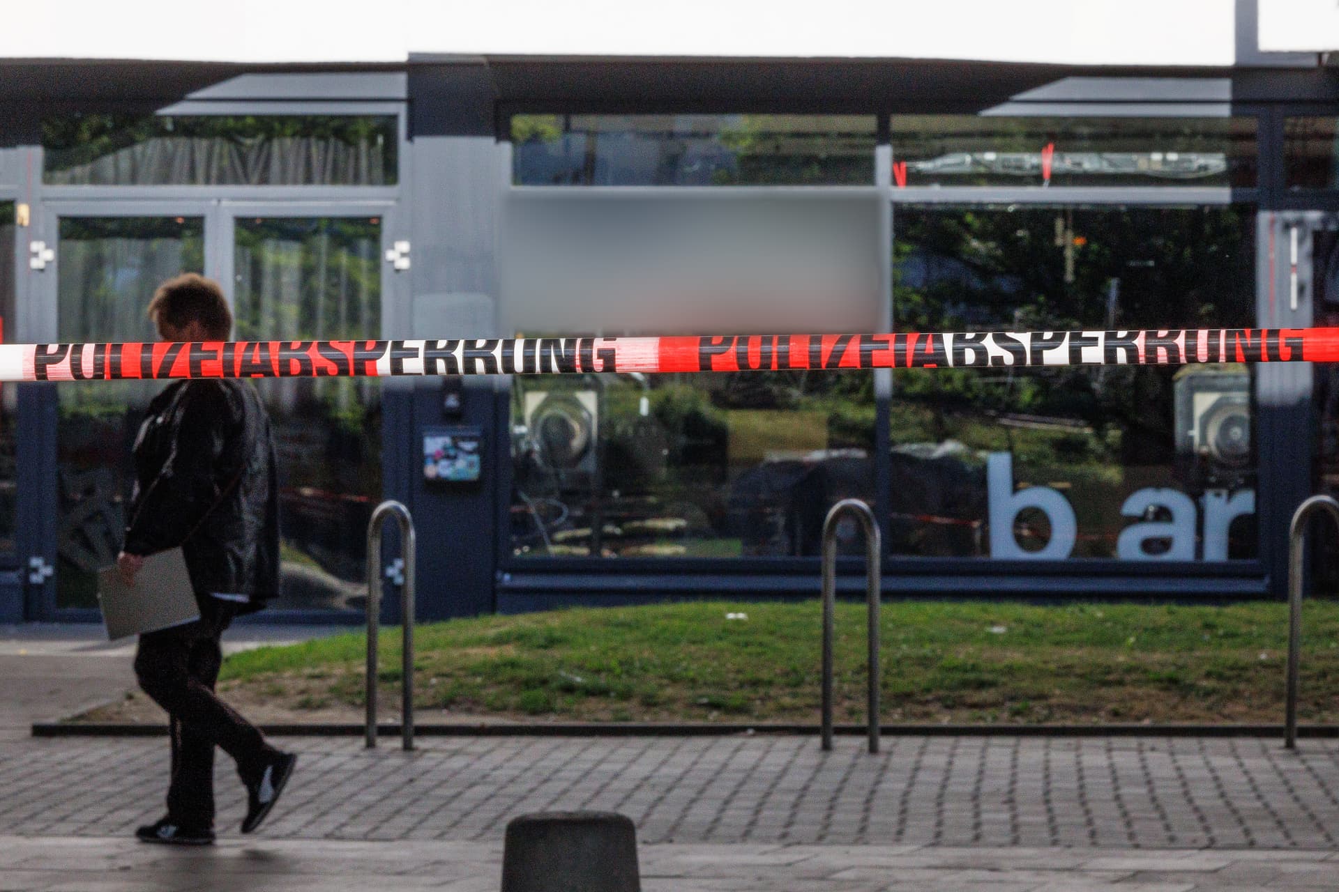 Deutschlandfunk verbreitet Lüge über Terror von Bielefeld: „Anfangs dachte man, es hätte Ärger zwischen Fußballfans gegeben“
